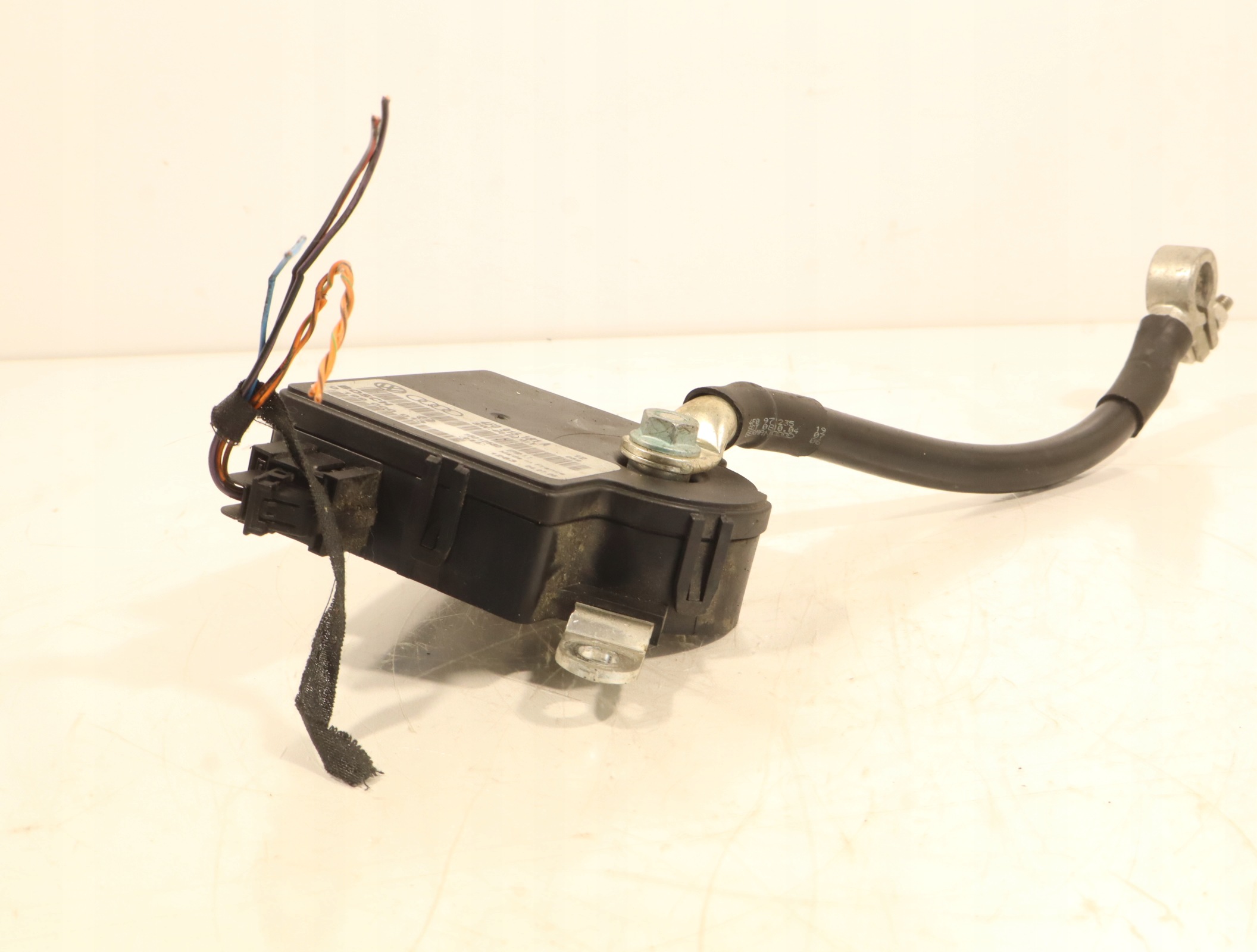 Module tension batterie Audi A6 C6 2.4 OEM 4F0915181A image 3