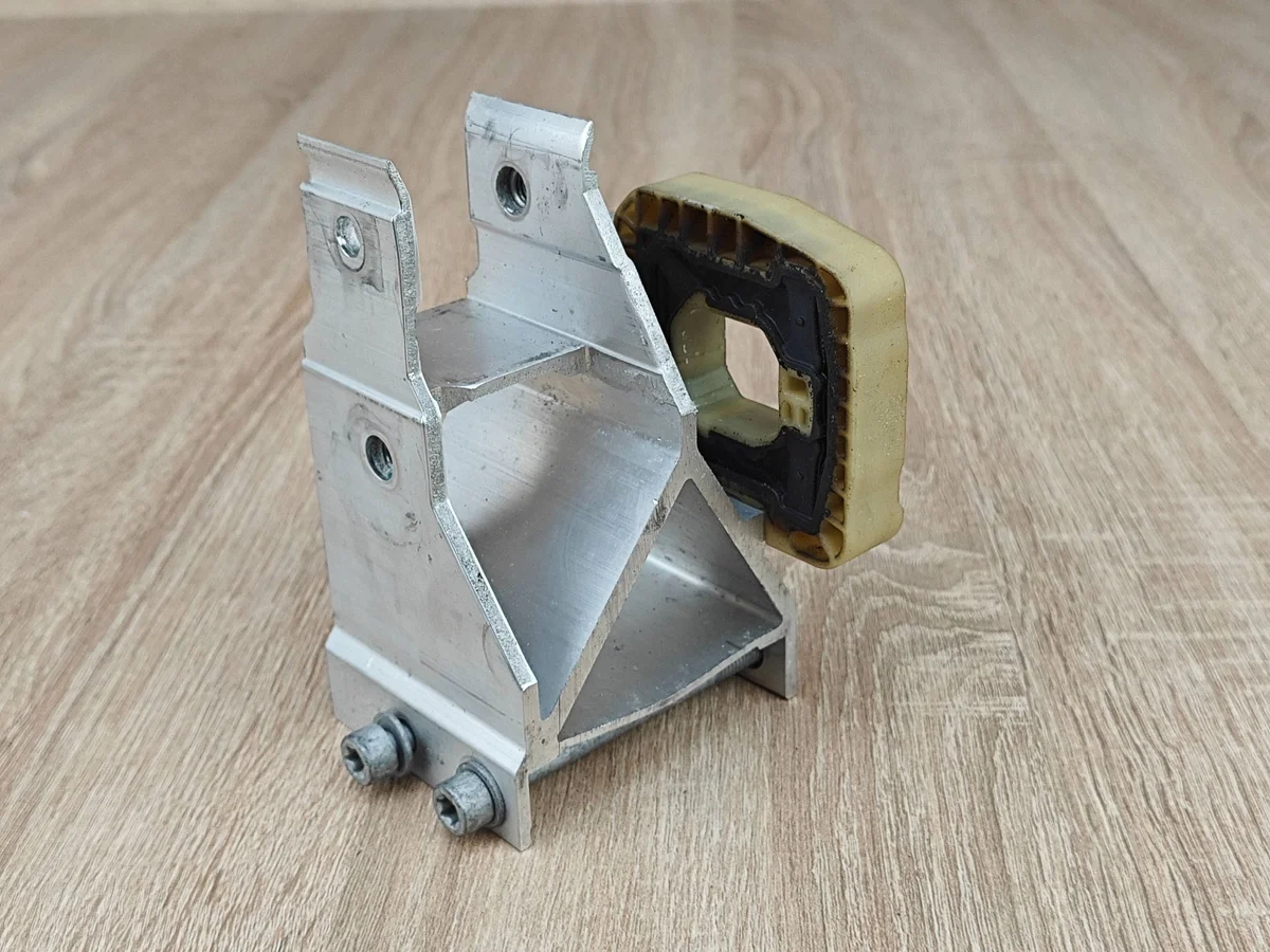 Supporto radiatore BMW G30 G31 G16 usato