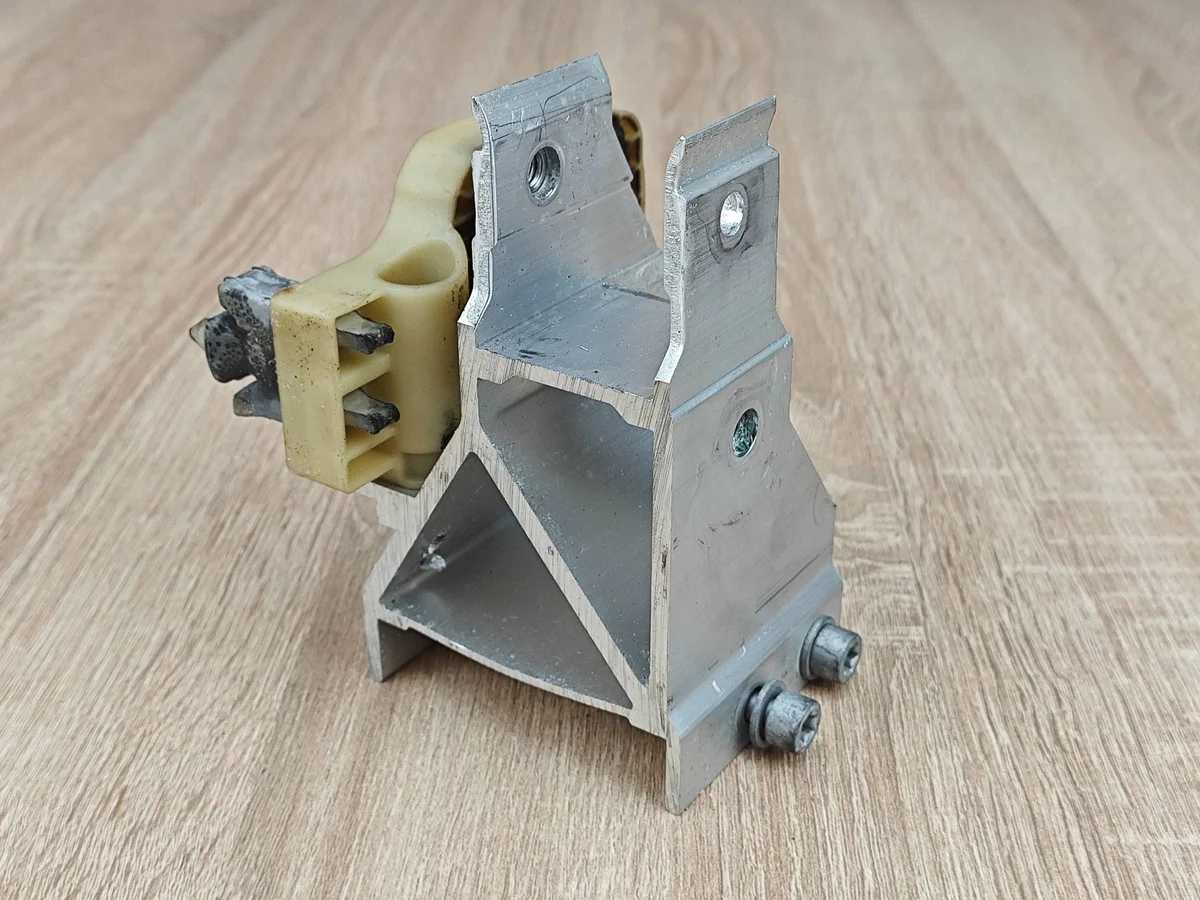 Support radiateur BMW G30 G31 G16 Gauche image 3