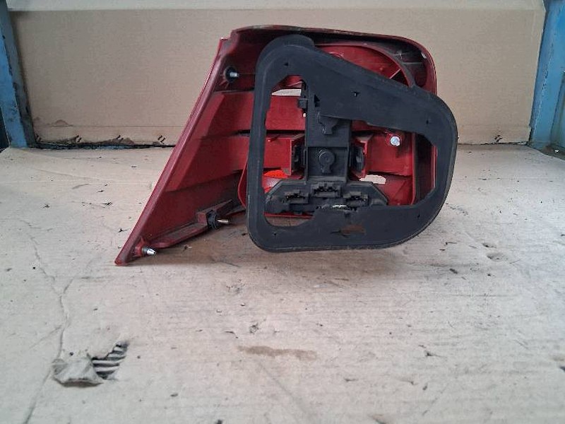 Rear right lamp VOLKSWAGEN GOLF IV 4