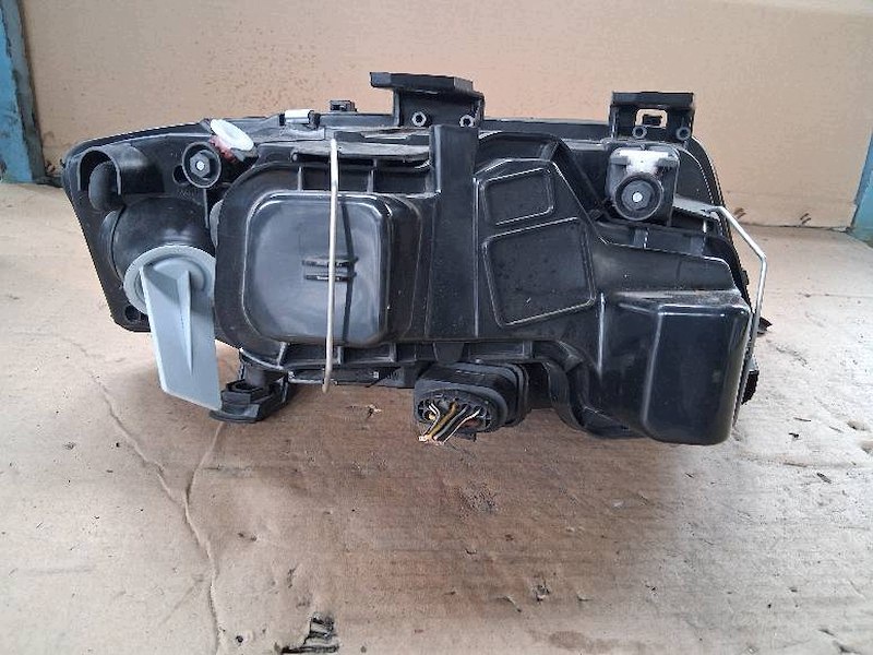 Front left lamp Audi a6 c5