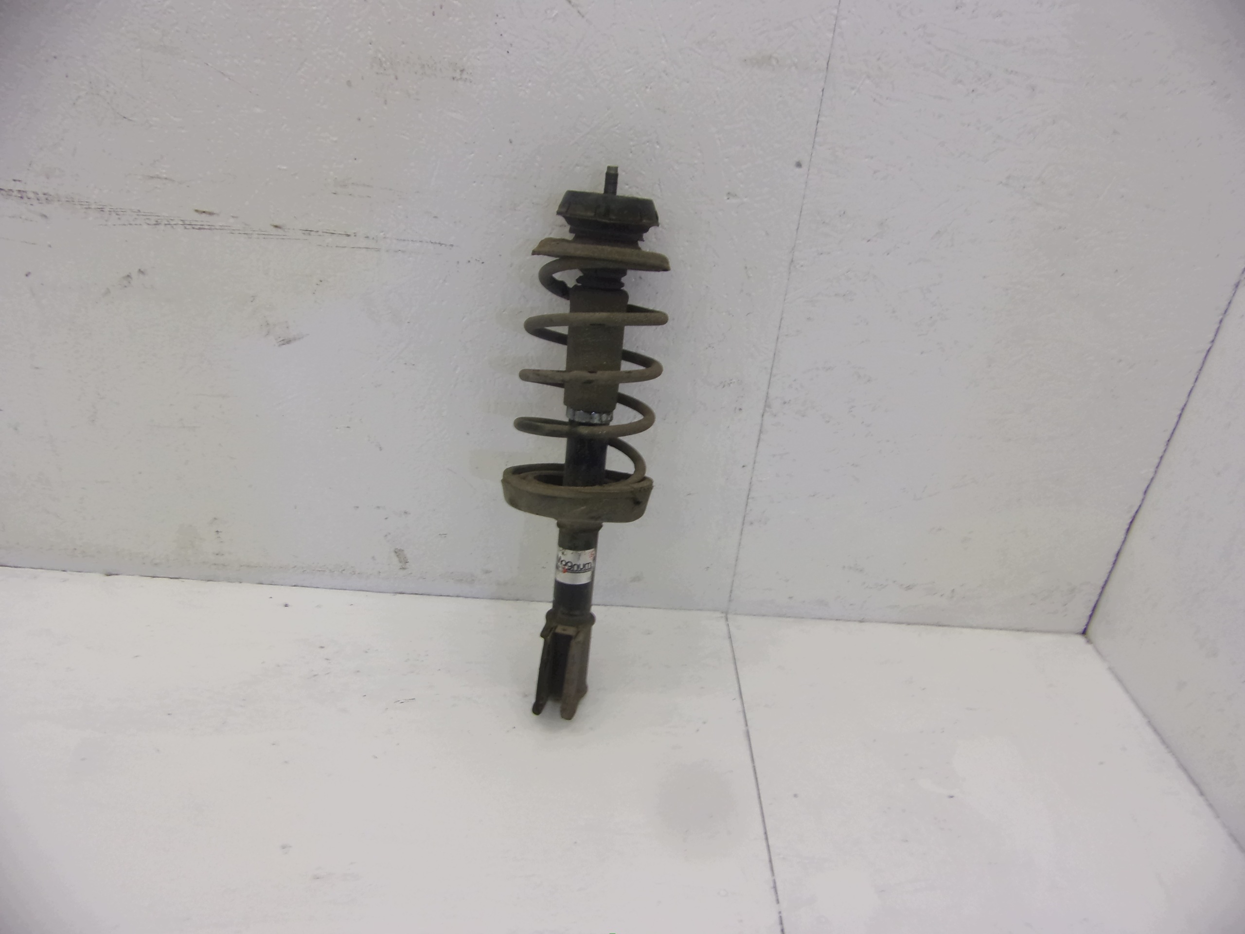 Etujousitus MacPherson Renault Clio 3 AHR052MT