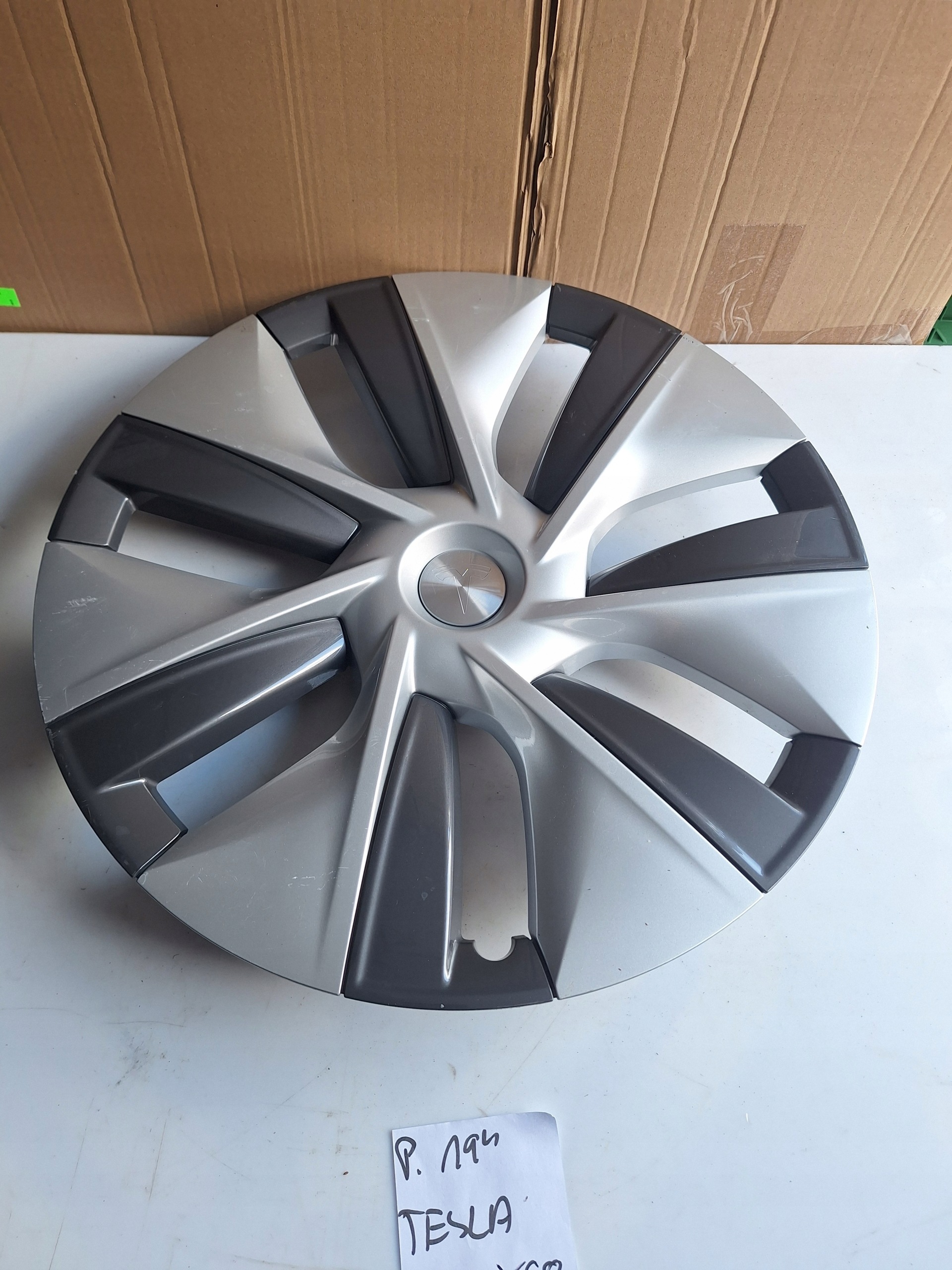Kapseli Tesla Model Y 19'' käytetty image 2