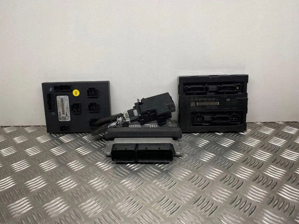 Audi A5 8T Ignition Switch Reader 8K0909131D image 2