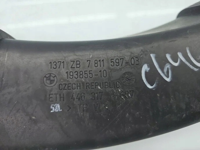 BMW 5 F10 Air Intake Pipe 7811597 2.0 N47D20 image 4