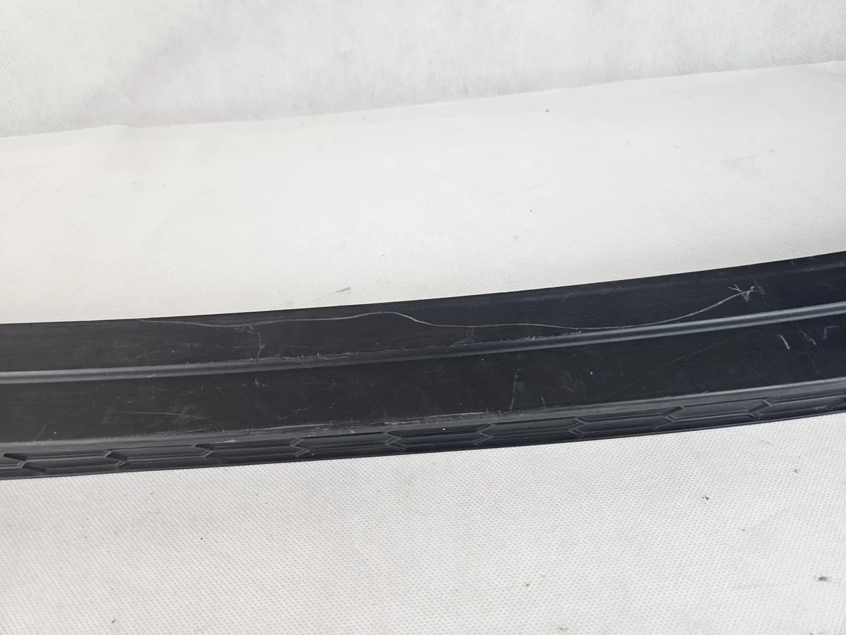 Skoda Kodiaq Bakre Grill 565807423 image 4