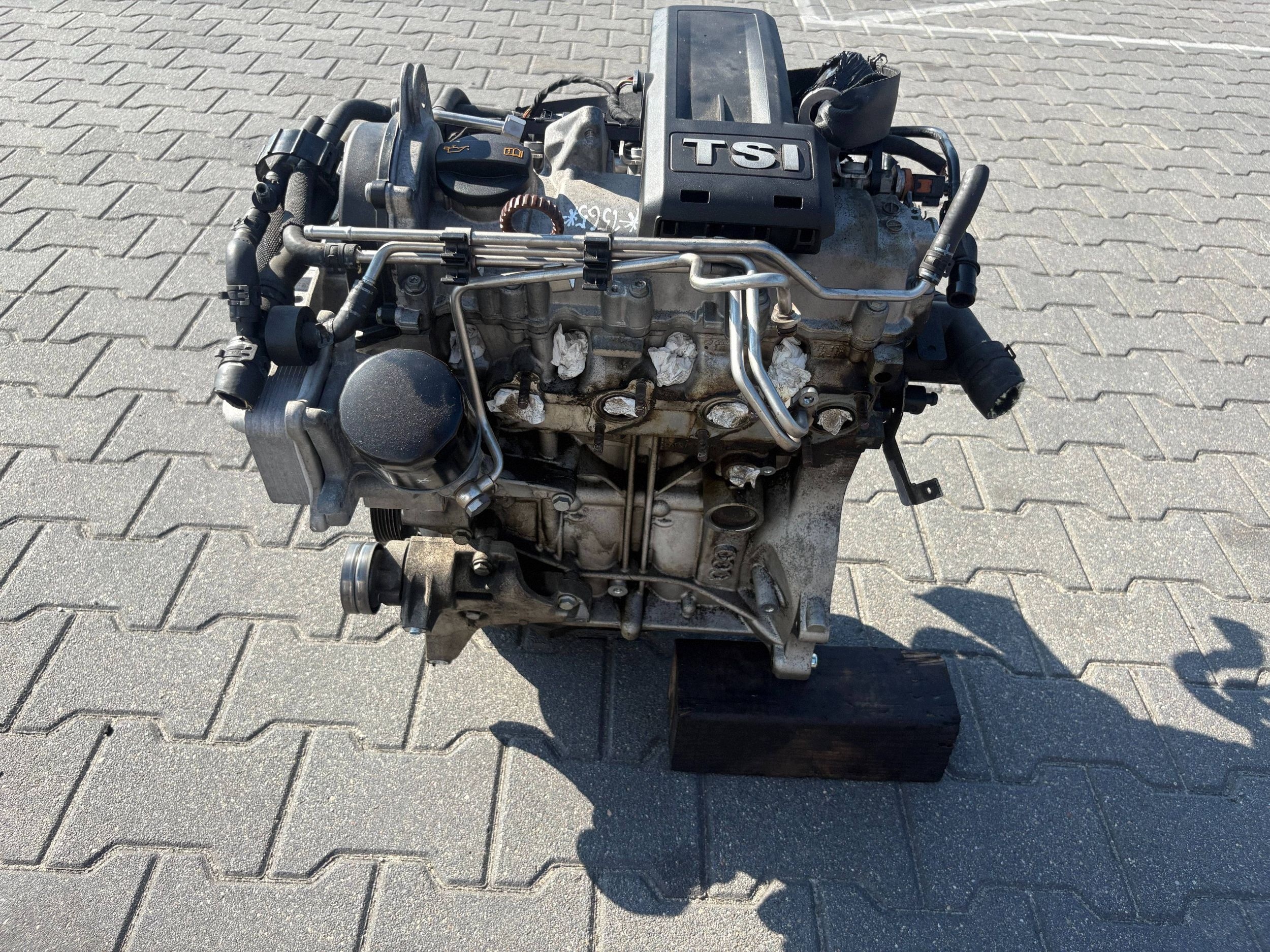 Moottori 1.2 TSI CBZD VW Golf VI 2013 image 8