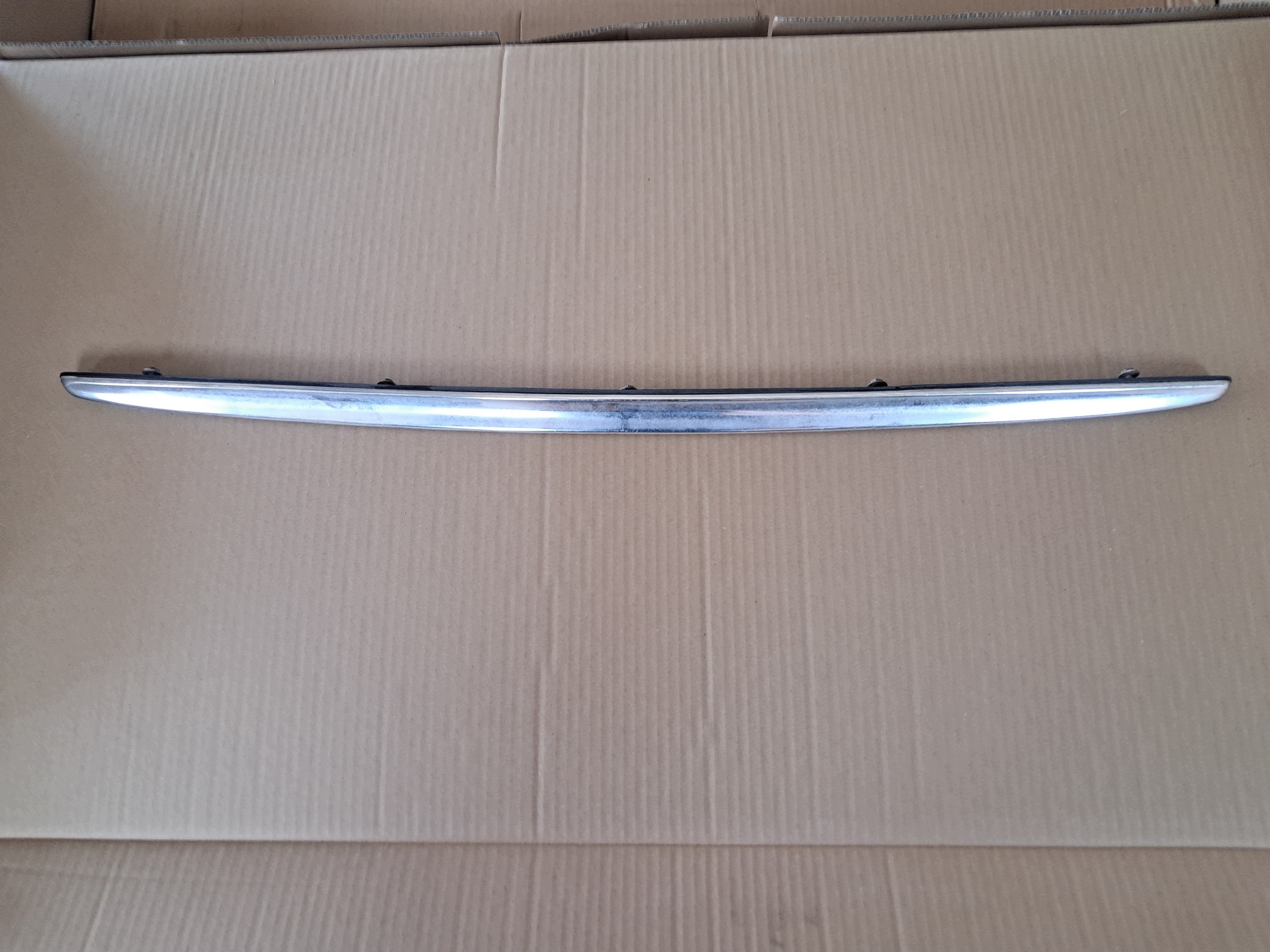 Liste de coffre arrière Mercedes W126 SE SEL 1267580196 image 2