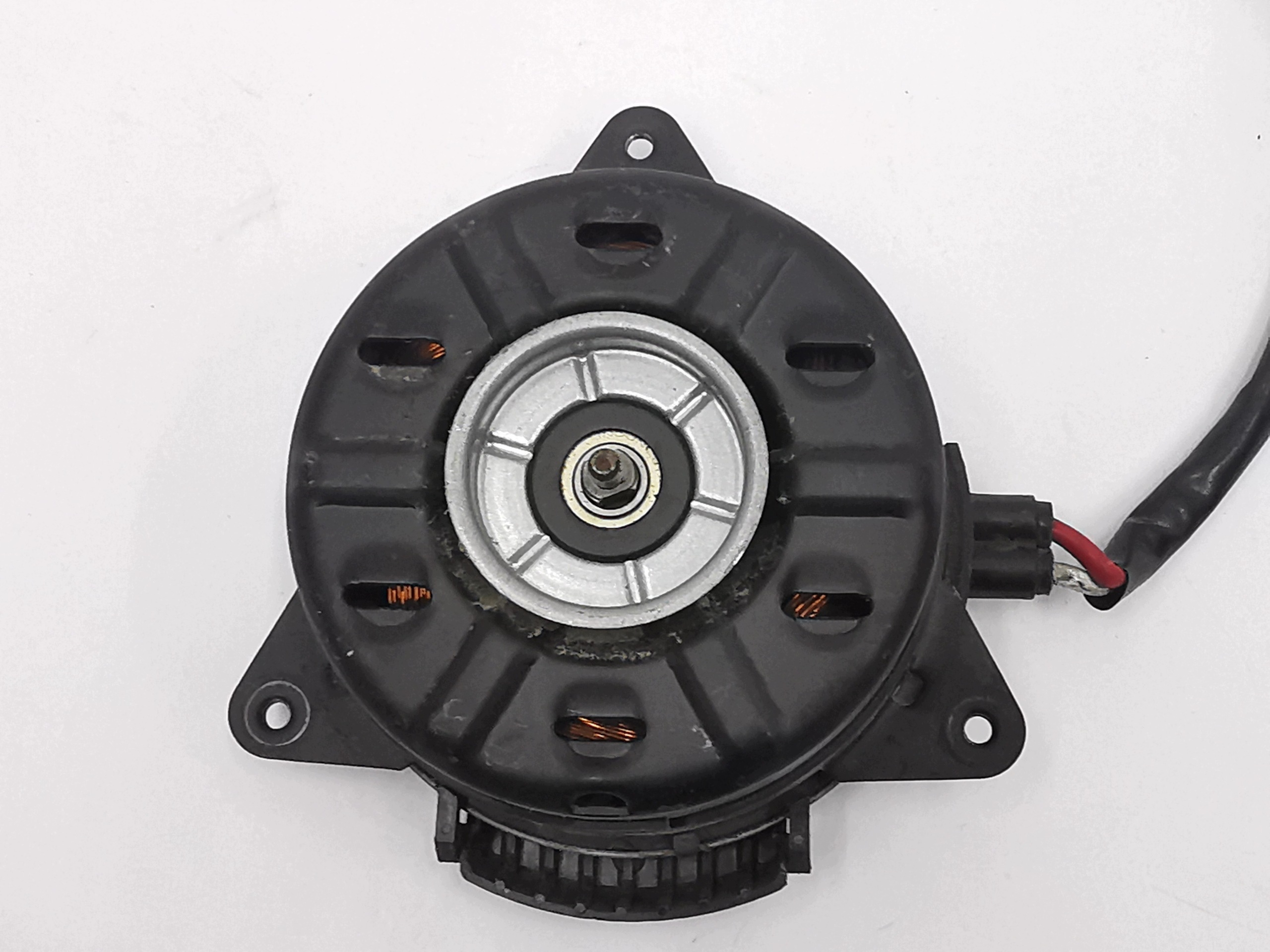 Moteur ventilateur radiateur Toyota Verso Avensis III