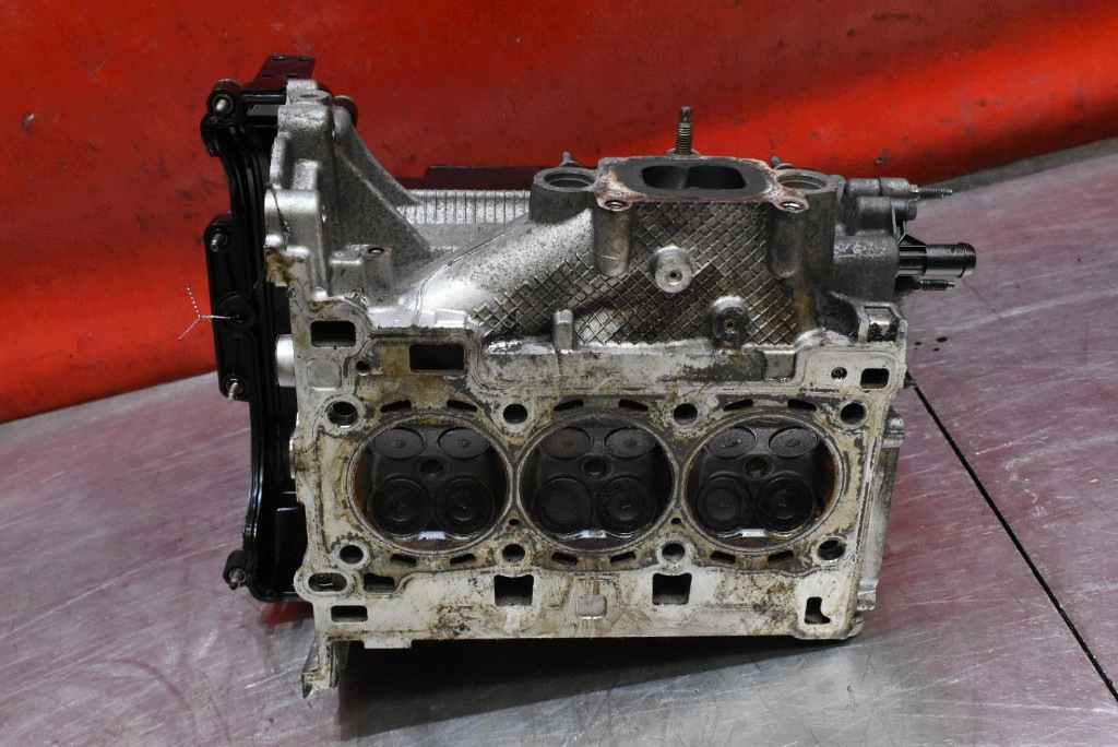Cylinderhuvud RFE3BG-6090 Ford Fiesta MK8 1.1 Ti-VCT 70 hk 17-21 image 8