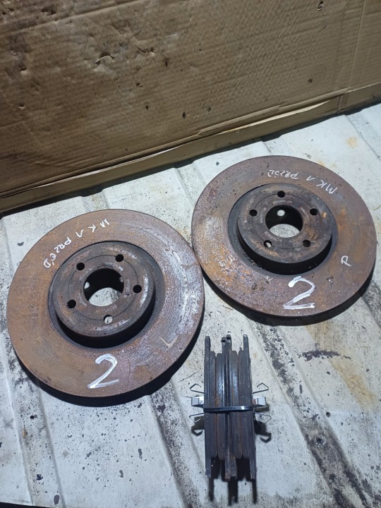 Klockor skivor 300mm till Volvo V50 S40 C70 C30 Ford Transit Tourneo Connect