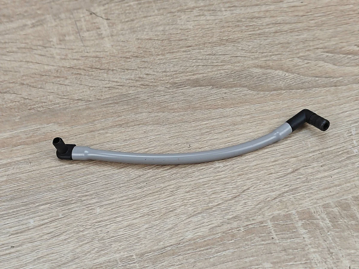 BMW G30 G16 G15 Accu Ontluchtingsslang 1377835
