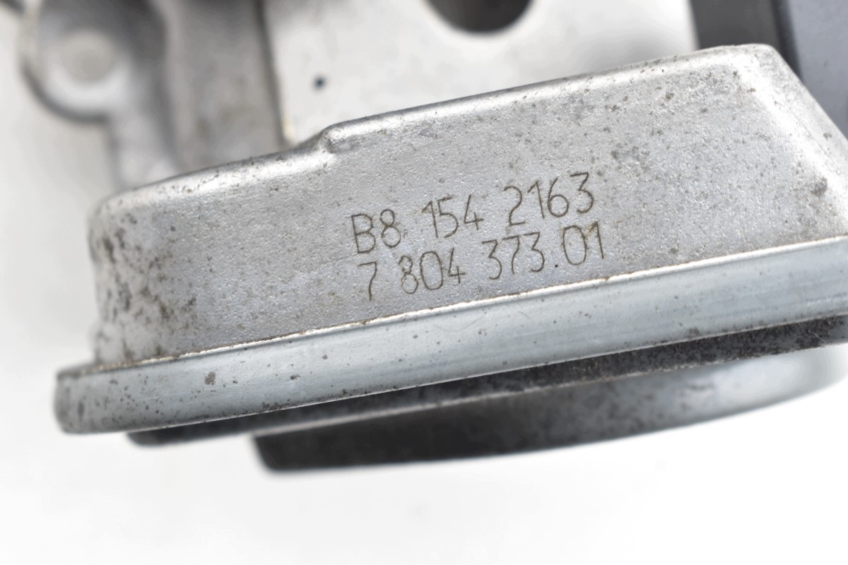 Boîtier papillon BMW E87 E88 E91 E83 2.0 D image 6