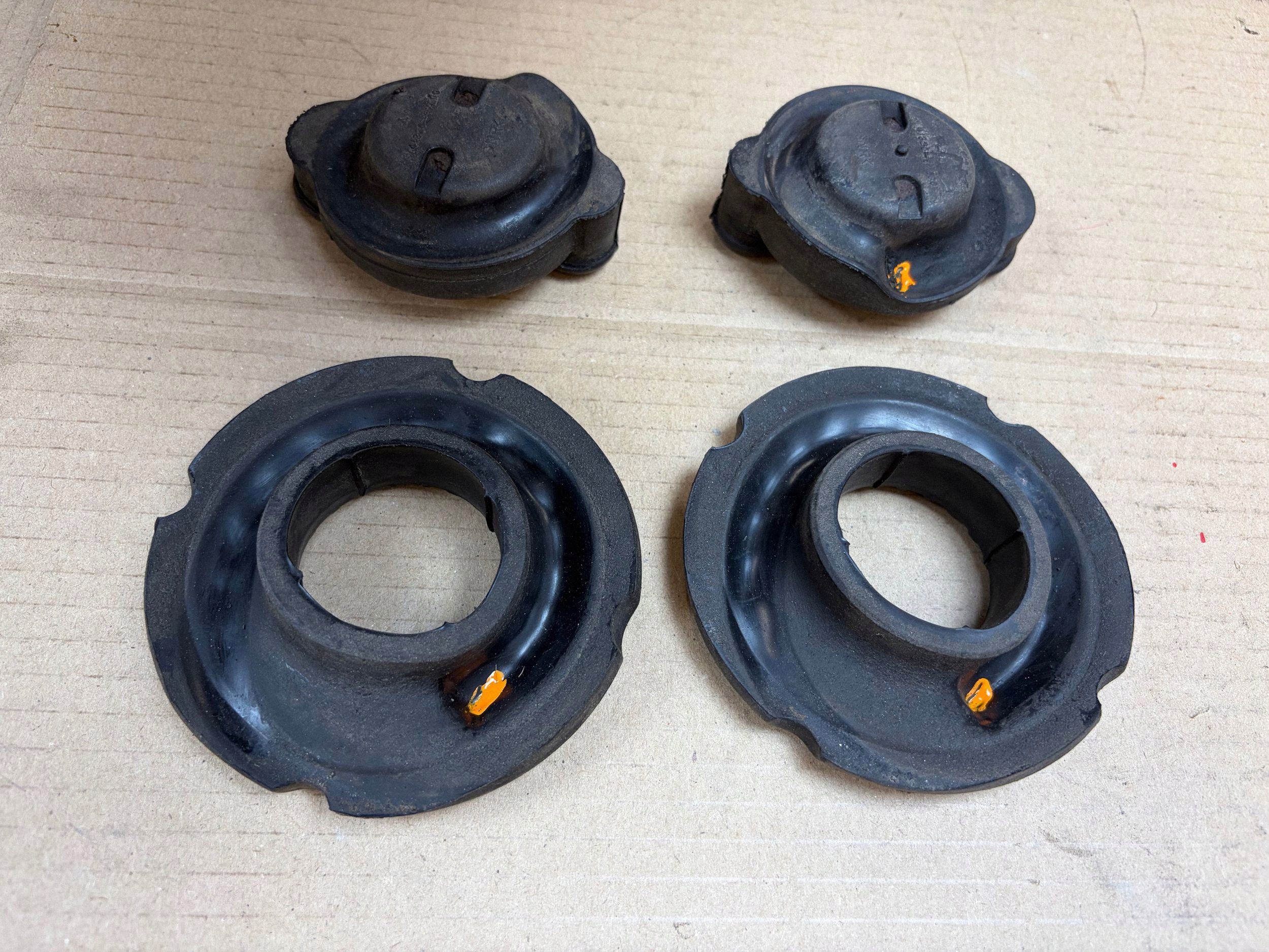 2011 Suzuki Kizashi Veer Rubber Achter image 3