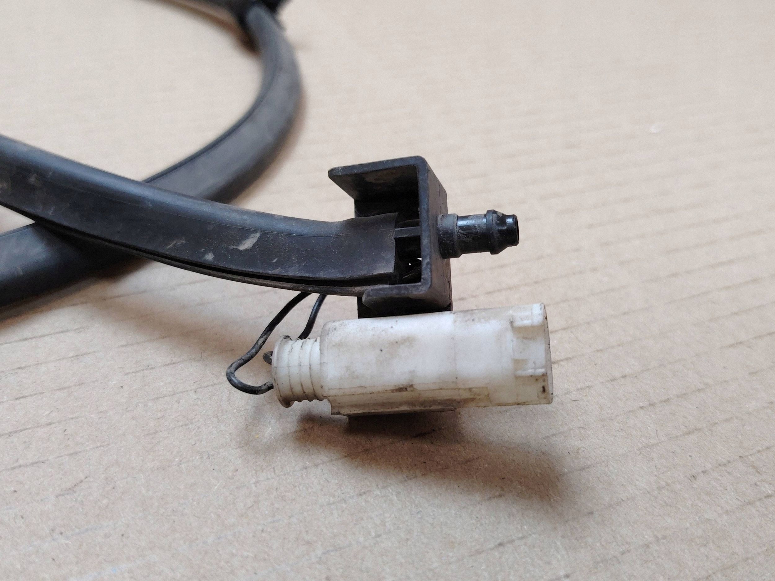 BMW i3 2014 Conduite de lave-glace 7347668 image 5