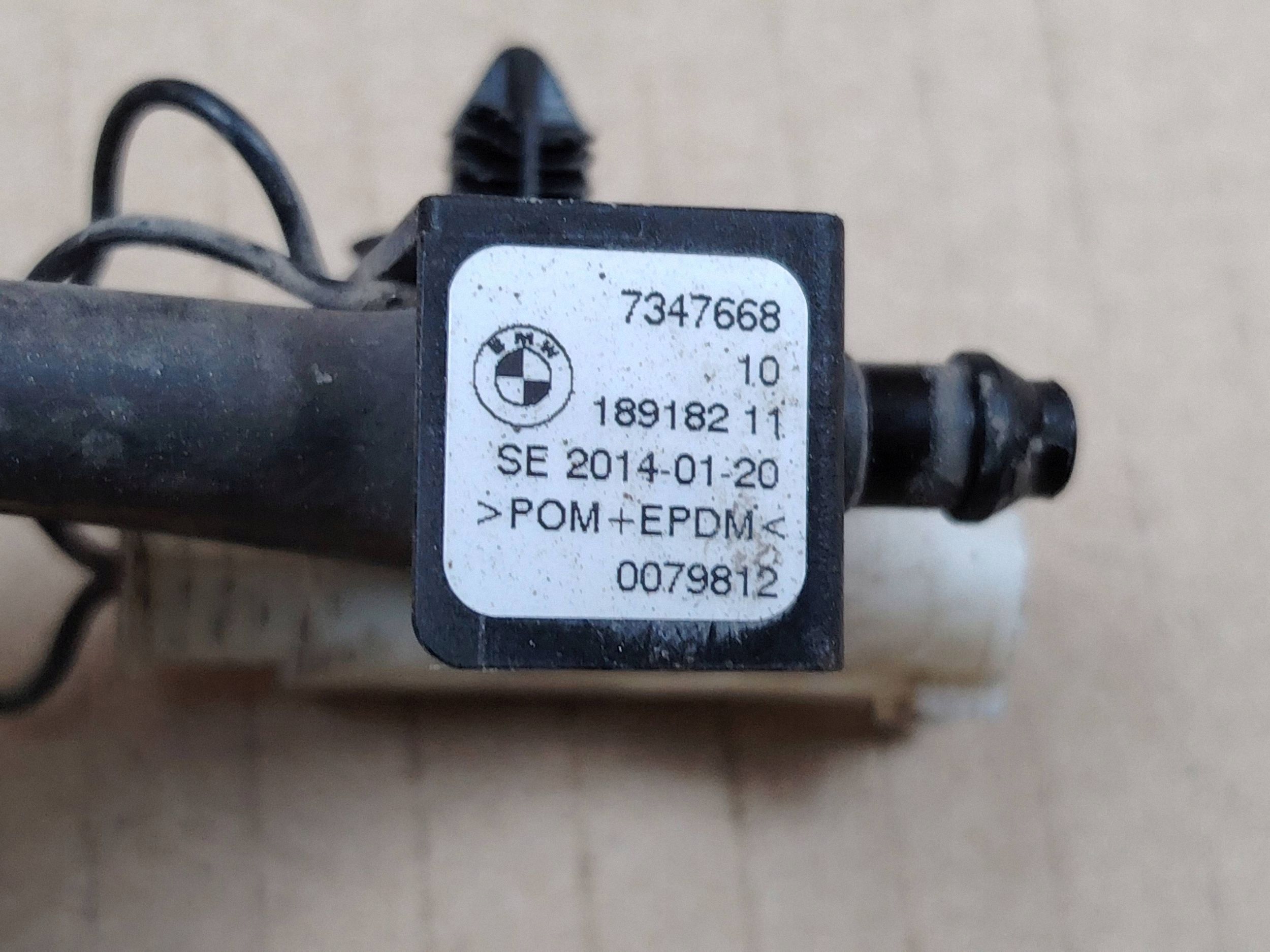 BMW i3 2014 Conduite de lave-glace 7347668 image 9