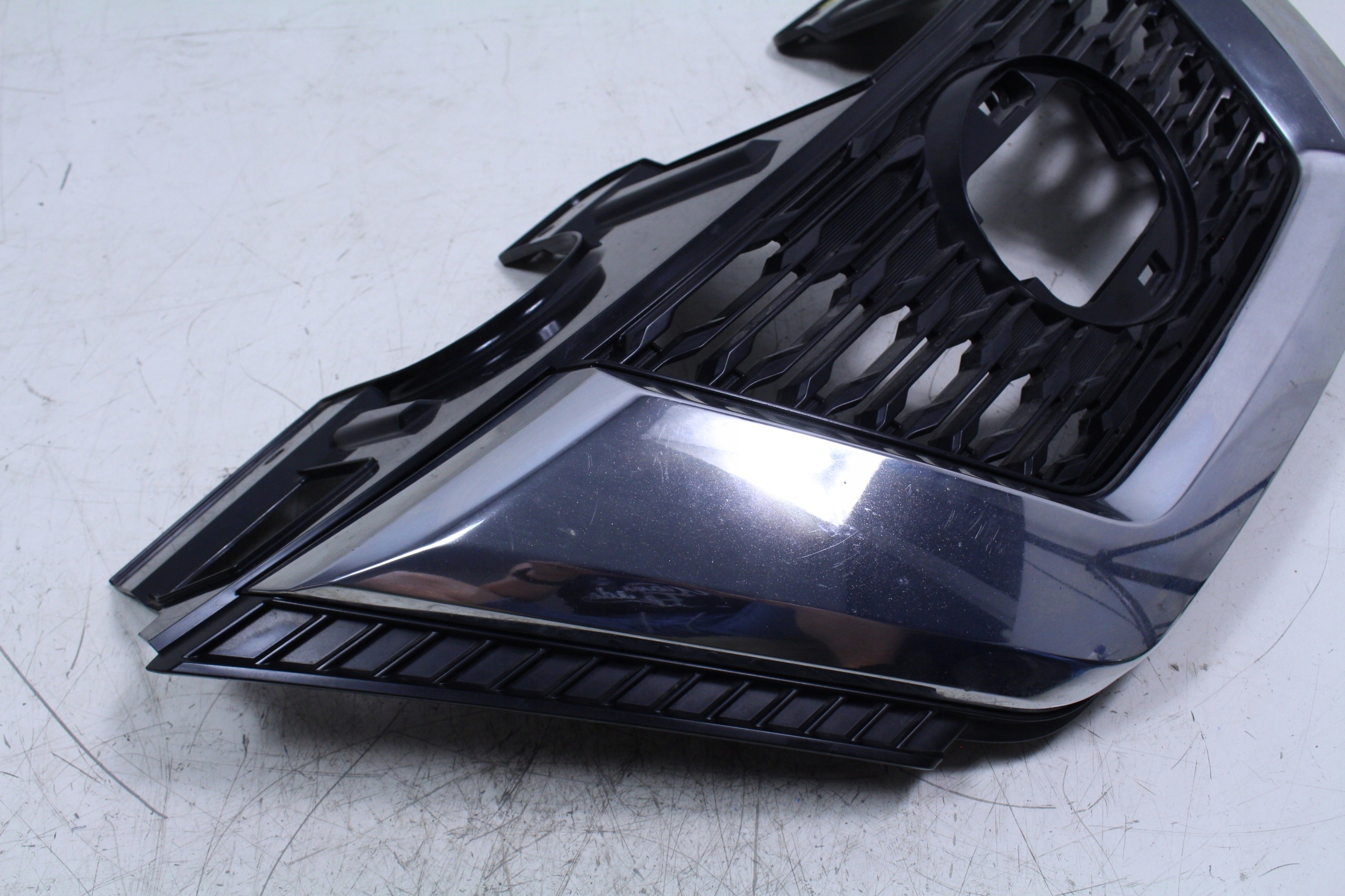 Säleikkö Kromi Nissan X-Trail T32 Lift 17-