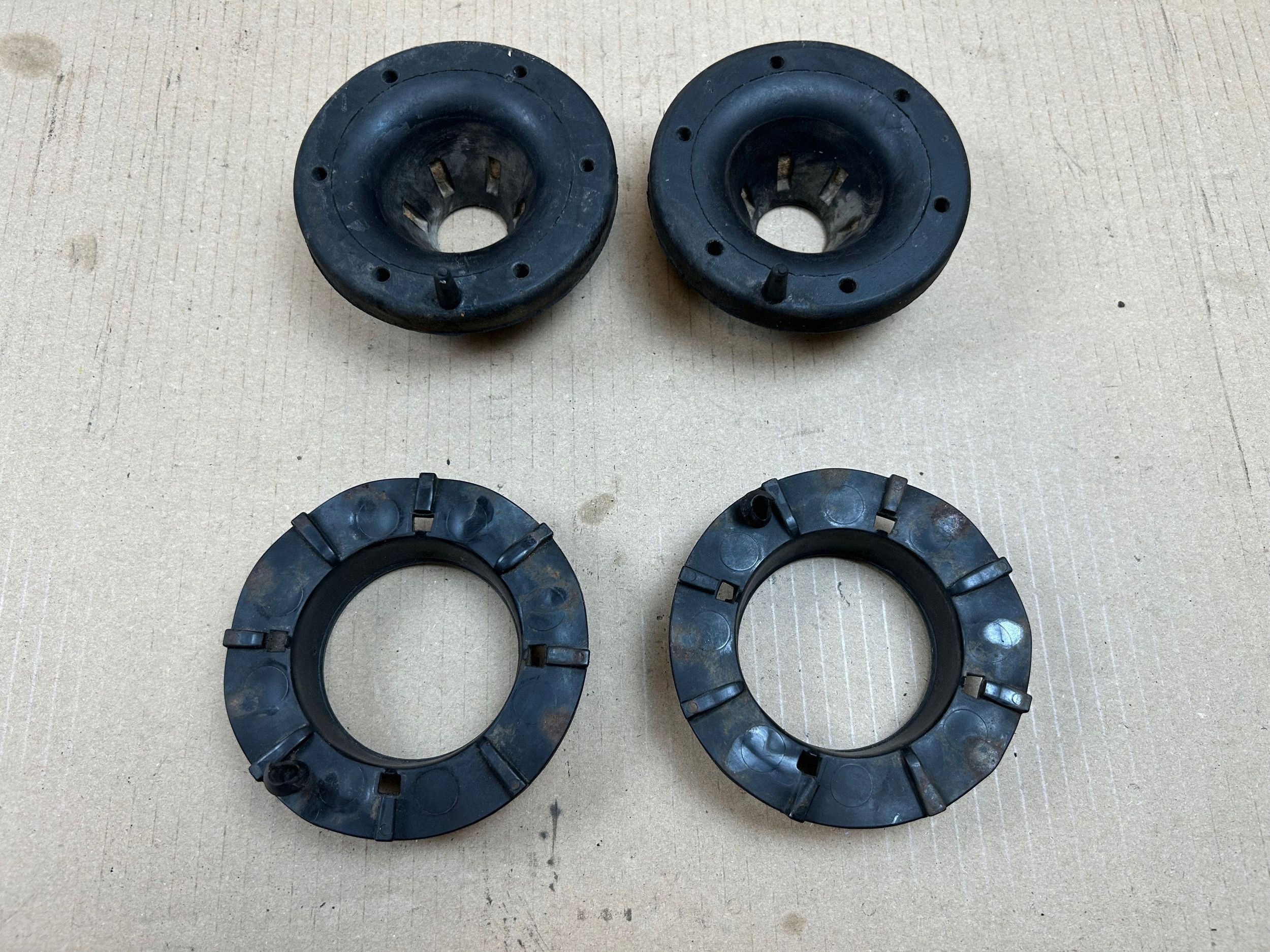 2018 Jeep Wrangler Gummifeder hinten 68273114AB image 8