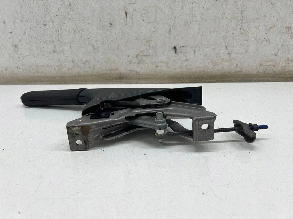 Handbromshandtag VW 2G0711301L 1.0 85kW 2019 image 5