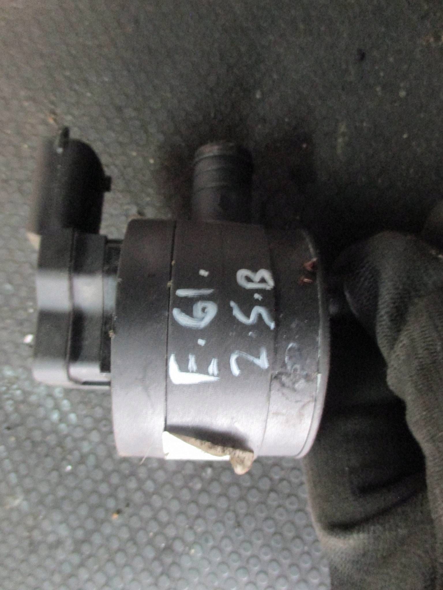 Ilmanpoistoventtiili BMW 5 E60 E61 2.5B 180802303
