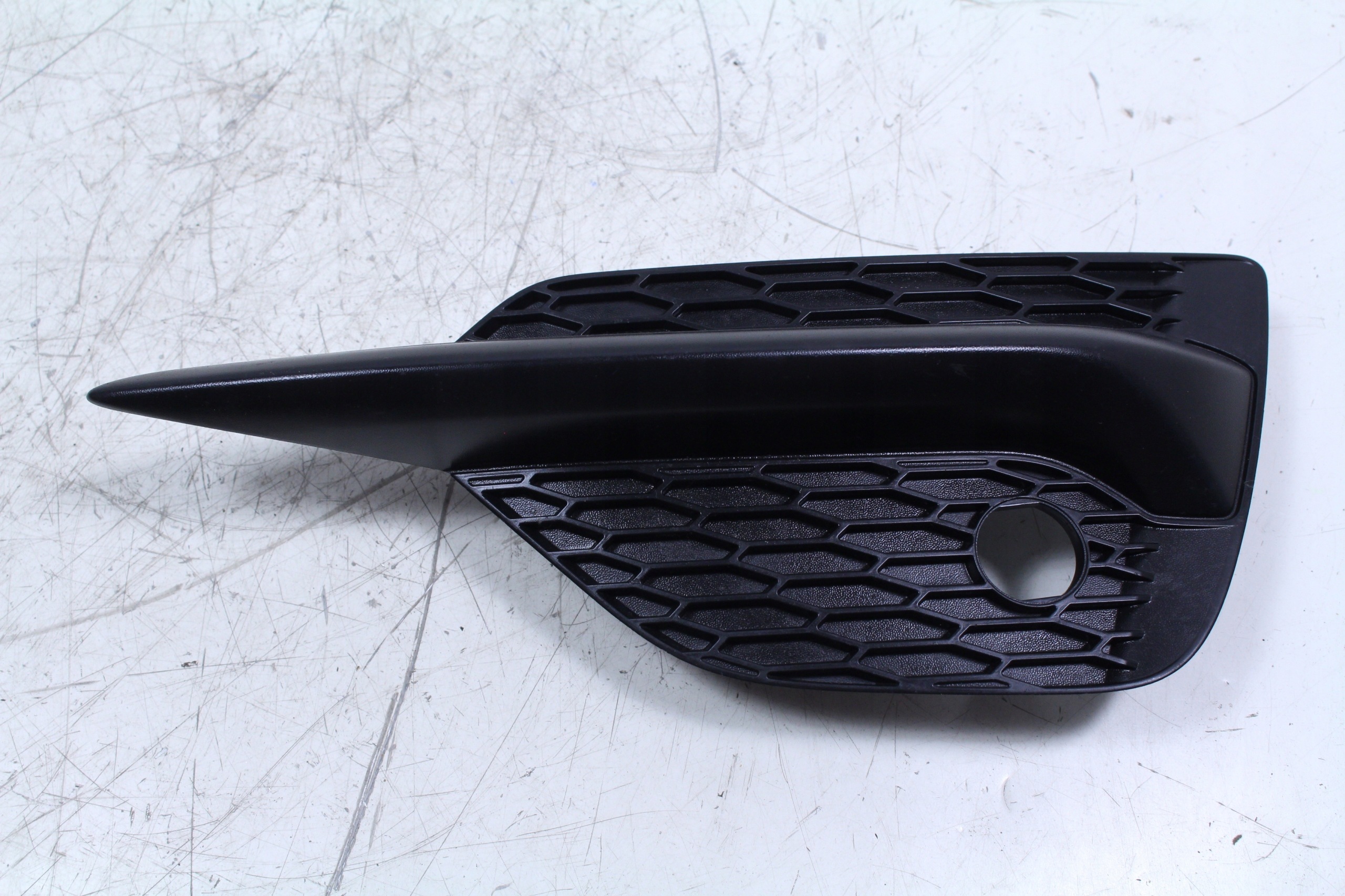 Nissan Qashqai J11Lift Frontstoßstange Gitter rechts OEM 62256HV10A image 2