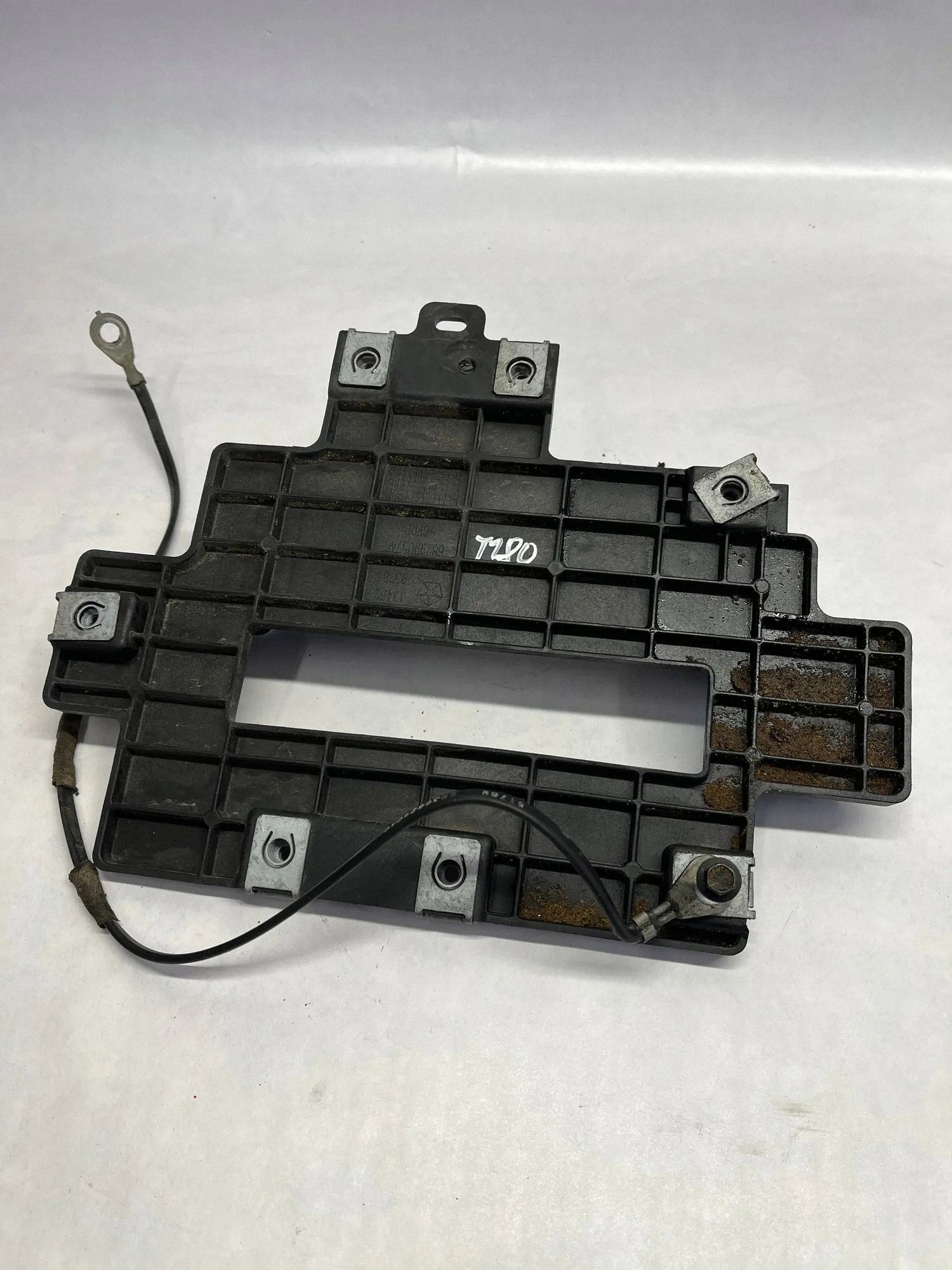Support moteur RAM 1500 DT 68299057AC image 3