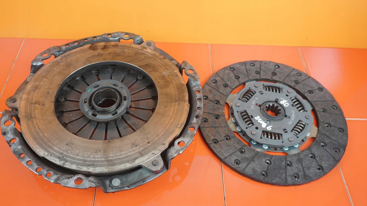 IVECO 2.3 HPI Koppeling Set Gebruikt image 3