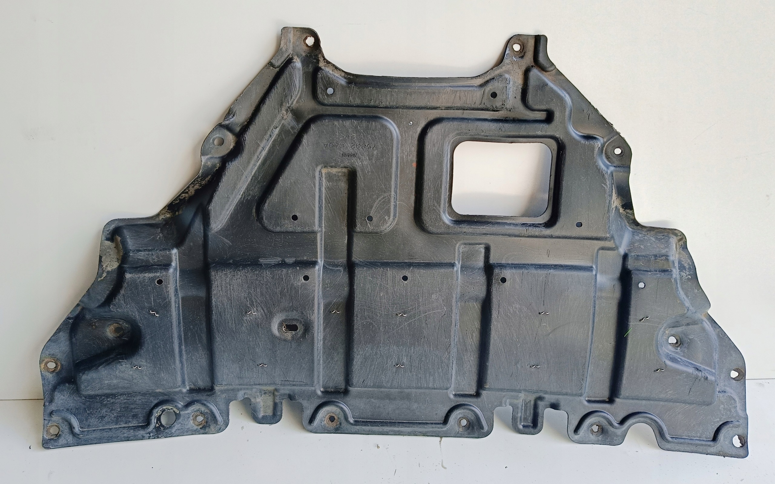 Motorunderskydd nedre Infiniti QX70 FX30d FX35 FX37 FX50 75892-1CA0A-OS