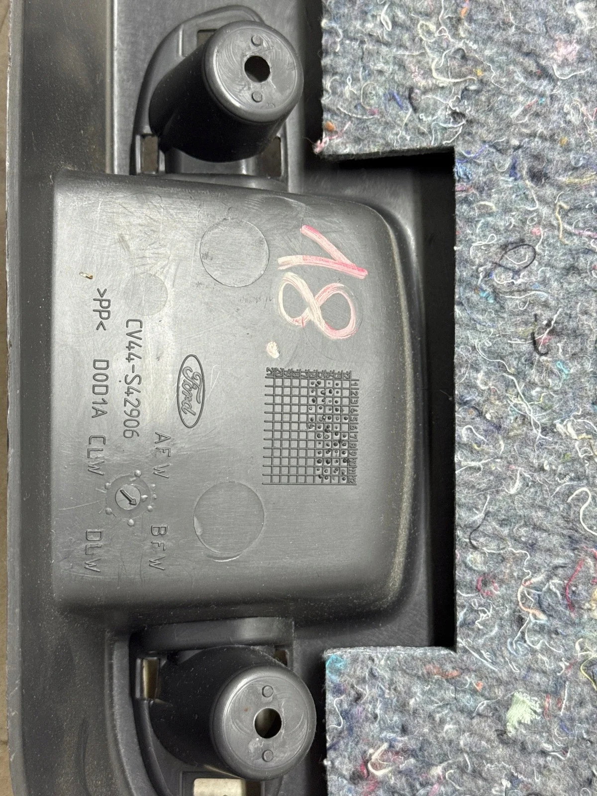 Ford Boot Lid Trim CV44-S42906 GRIB thumbnail 7