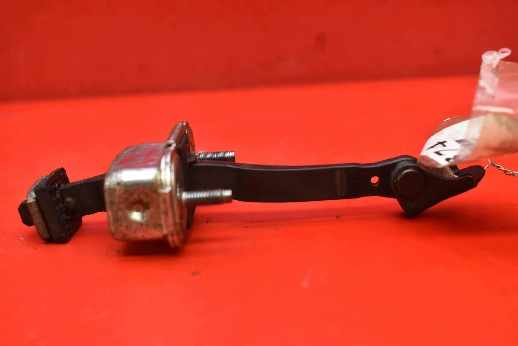 Türstopper Vorne Rechts Hyundai i40 VF Kombi image 5
