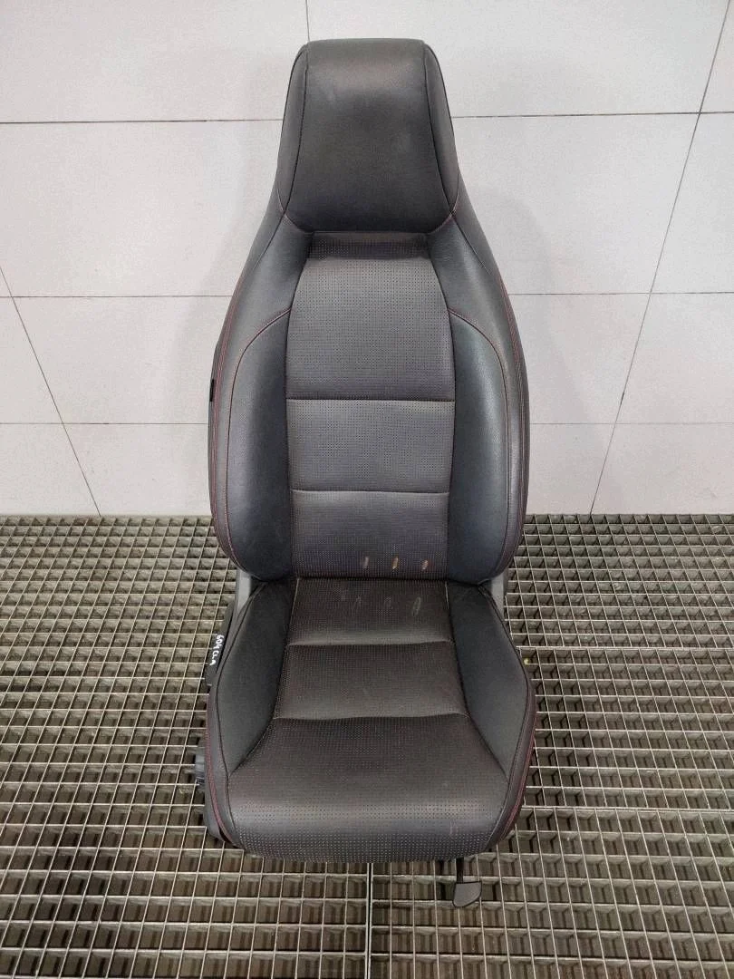 Passagerarstol höger fram Mercedes CLA W117 image 5