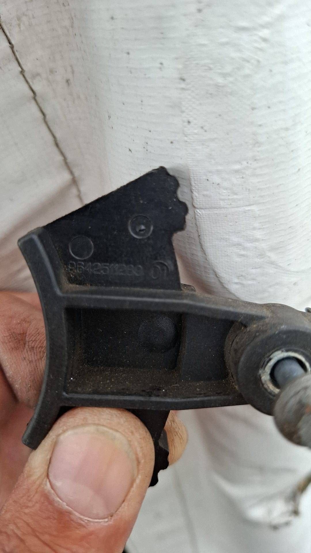 Käytetty jakohihnan lukko Peugeot 308 EQB1076
