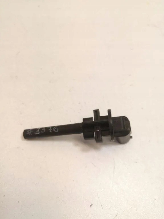 Sensor de líquido Mercedes W203 W211 W220 A2035451024 image 2