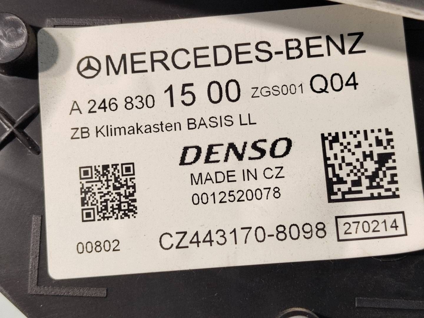 A246830150032A Caixa de Aquecedor Mercedes CLA W117 image 7