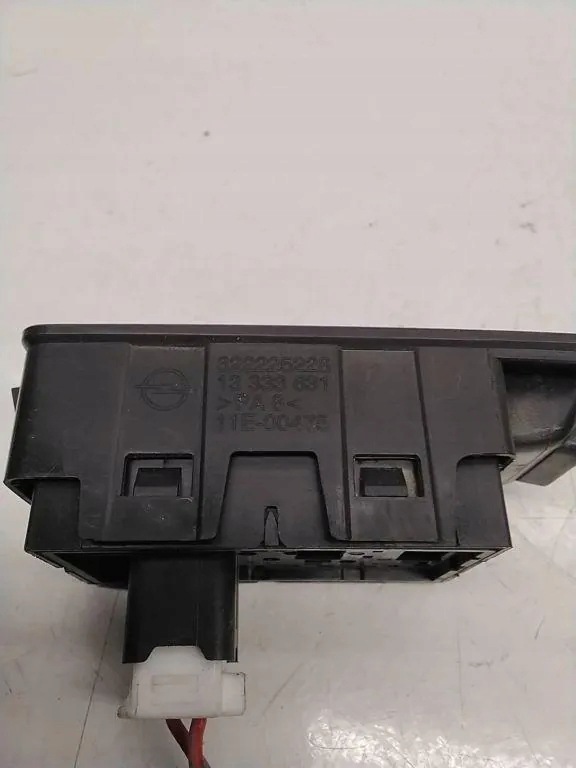 Seat parts OPEL ASTRA J 13333631 1.7L diesel 96kW 2014 image 3