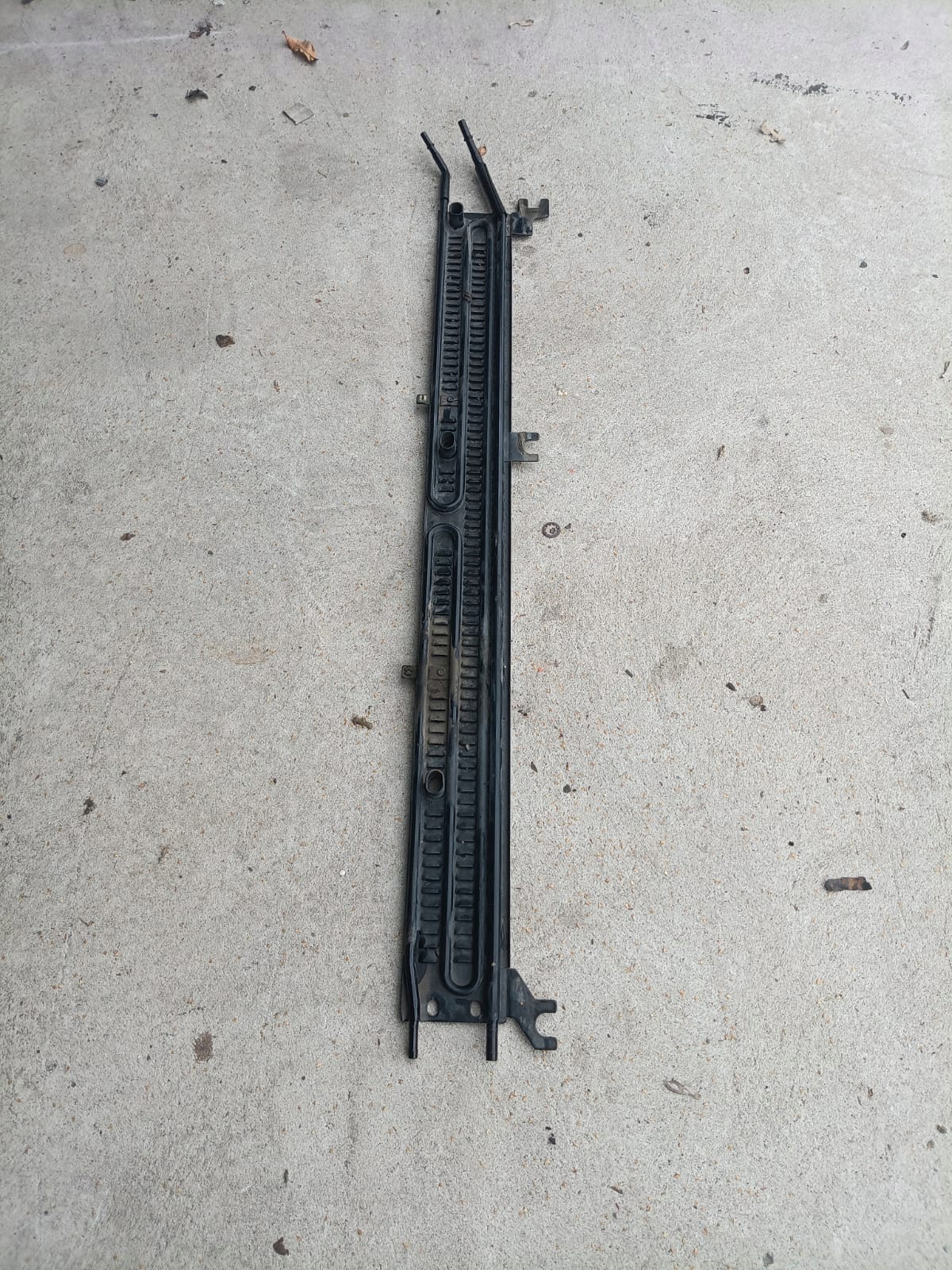 Audi A4 S4 B6 8E 8H Brandstofkoeler 8E0203572B image 7