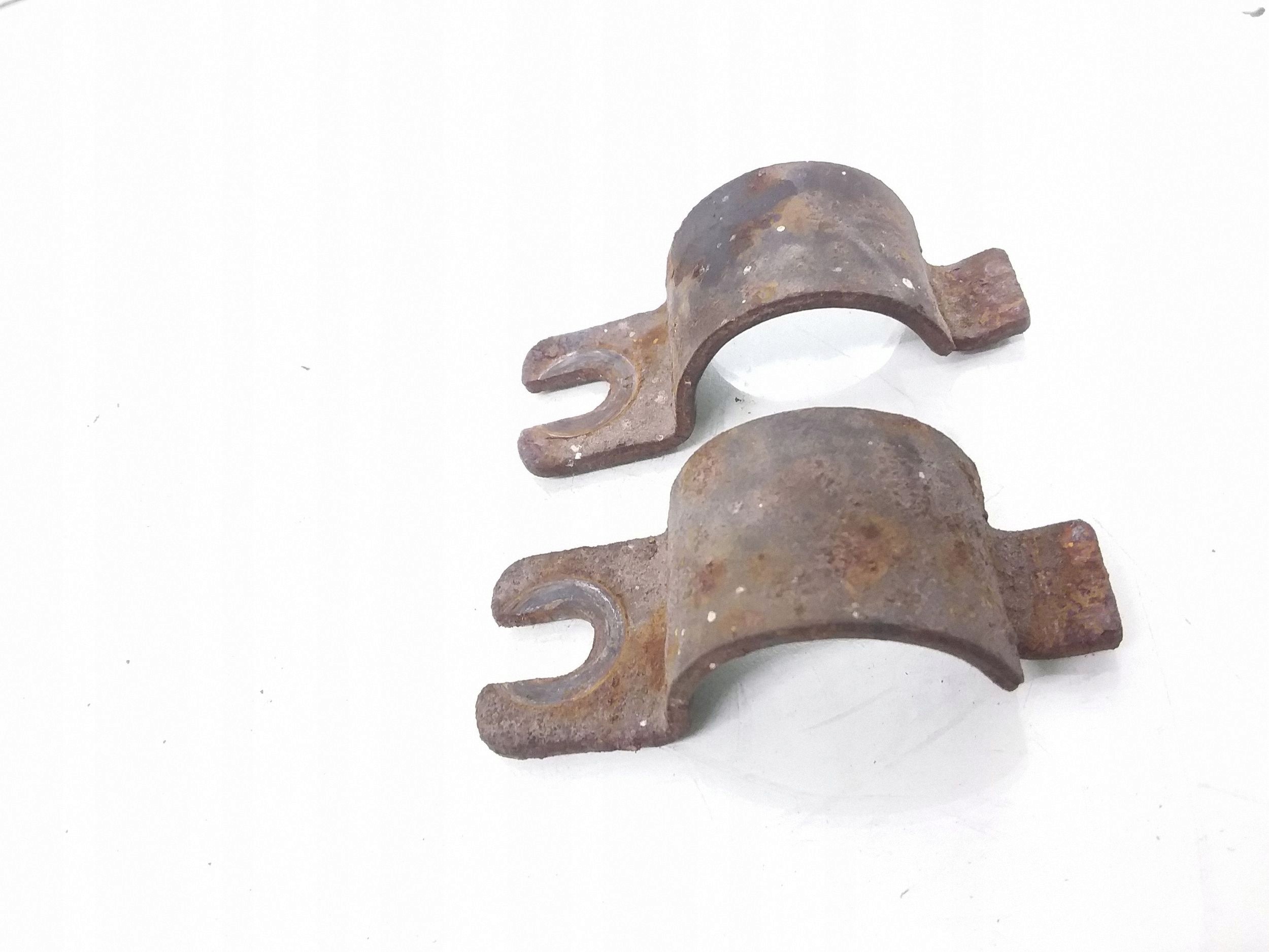 2007 Jaguar S-Type Rear Stabilizer Bracket ARA192041 image 2
