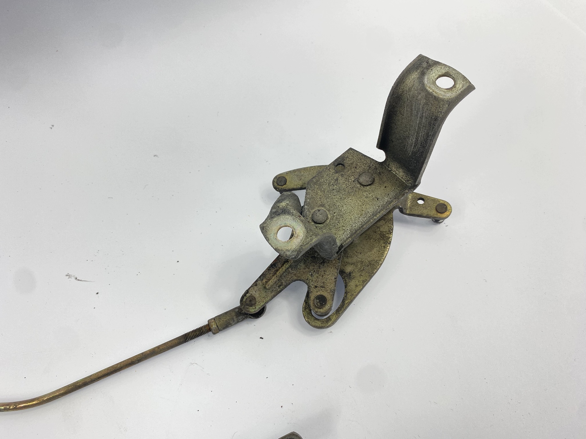 Mécanisme câble gaz régulateur Mercedes W124 W201 W126 image 3