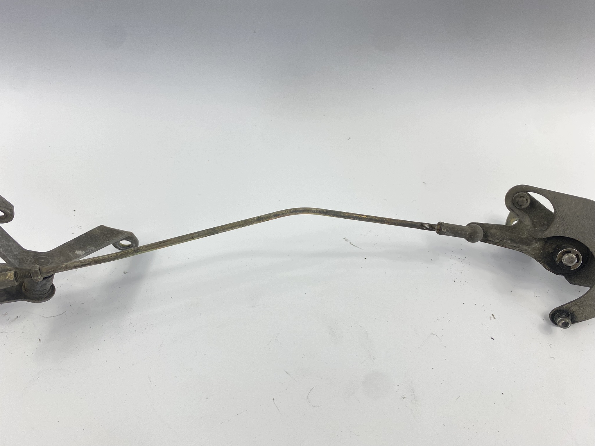 Mécanisme câble gaz régulateur Mercedes W124 W201 W126 image 9