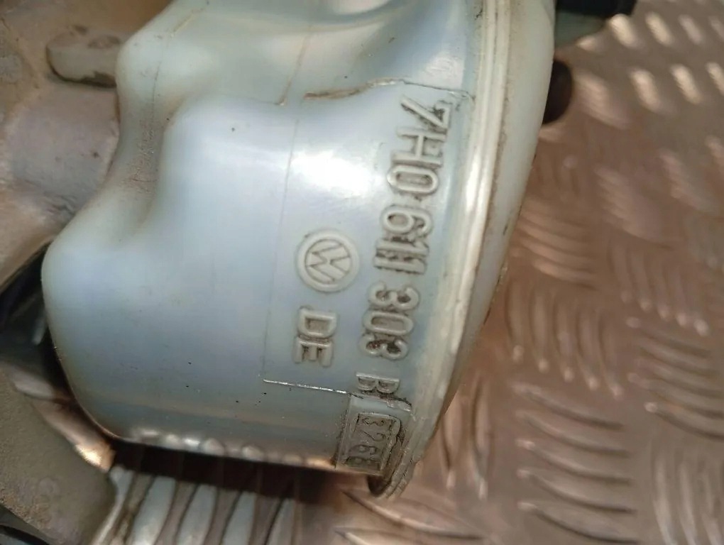 Cylindre de roue VW Transporter T5 7H0611303B image 3