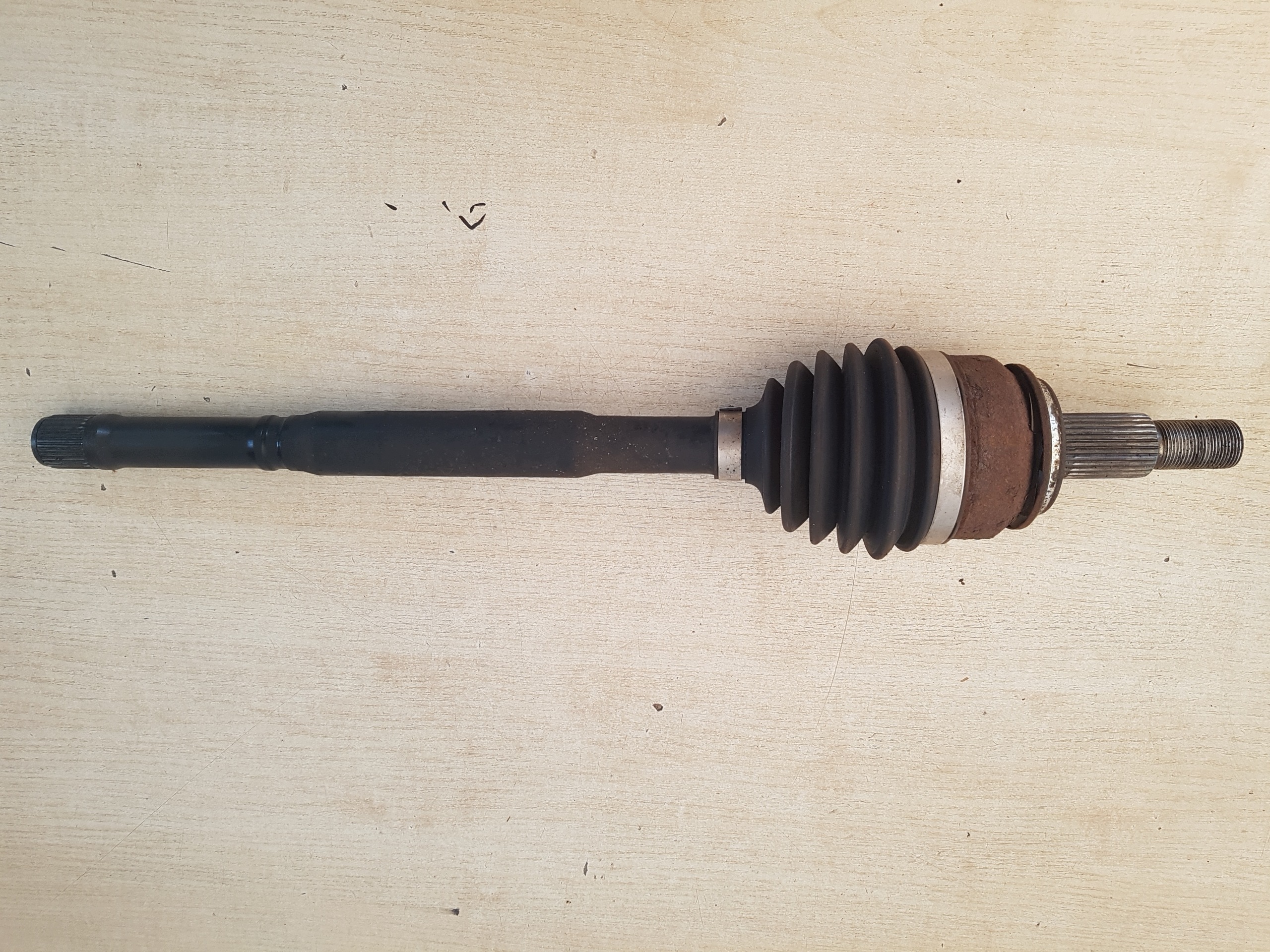 Mazda 3 drivaxel vänster fram GT00-22-610 image 2