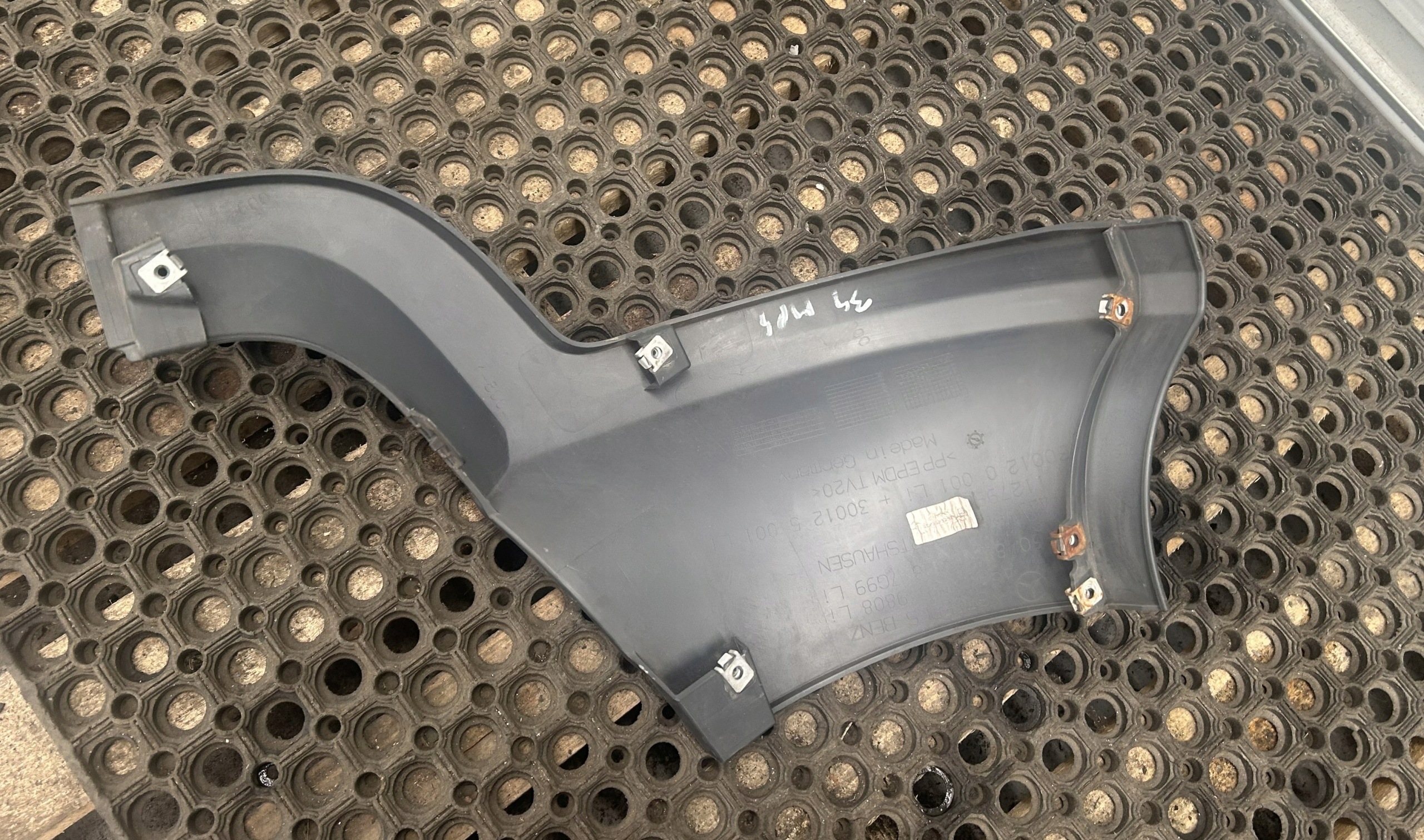 Defletor de Ar Cabine Mercedes-Benz OE A9608859808 image 3