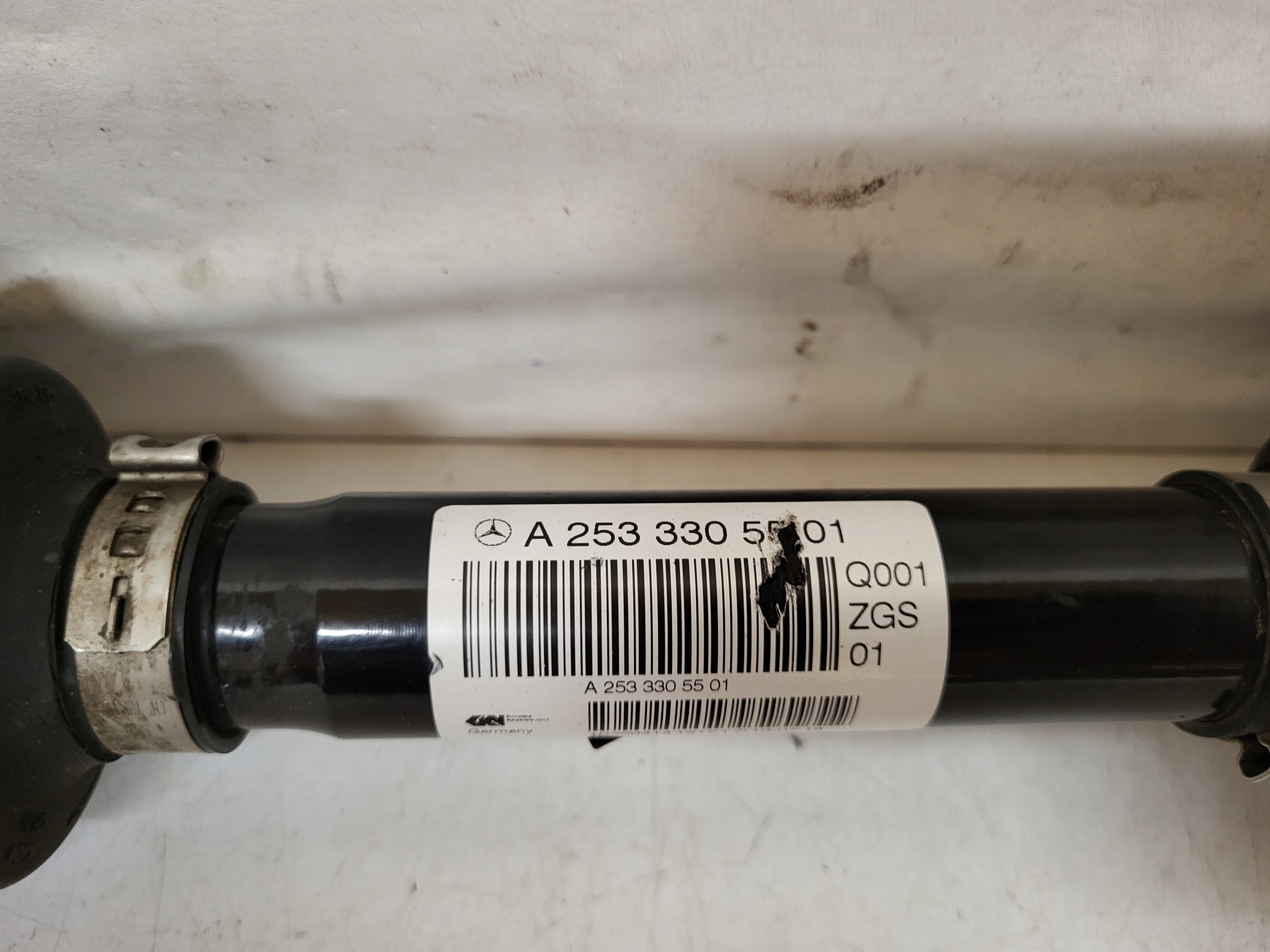 Vasen akseliveto Mercedes GLC W253 A2533305501