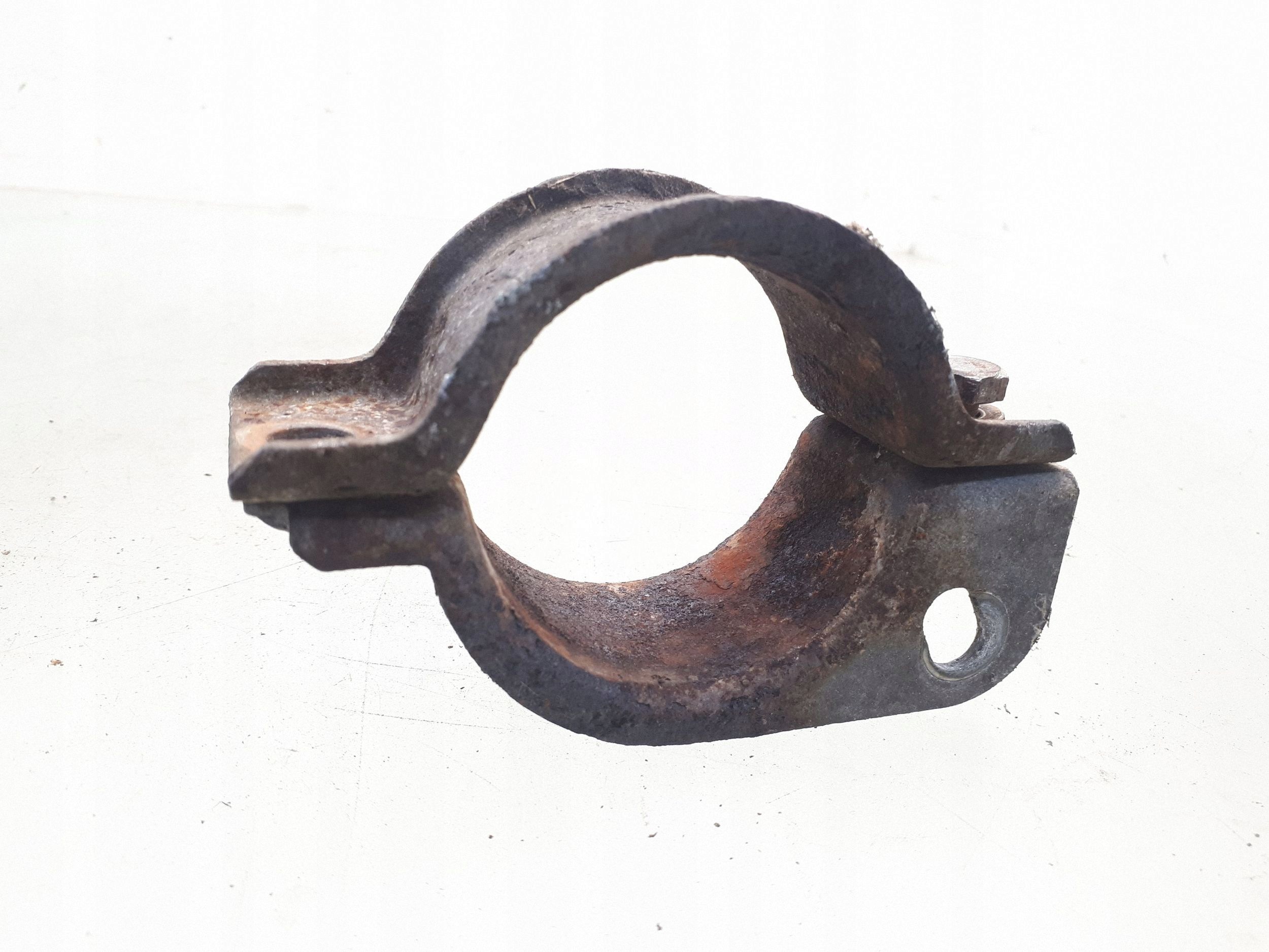 1995 Alfa Romeo GTV Bracket Stabilizer Front Used OEM ARA203260 image 2