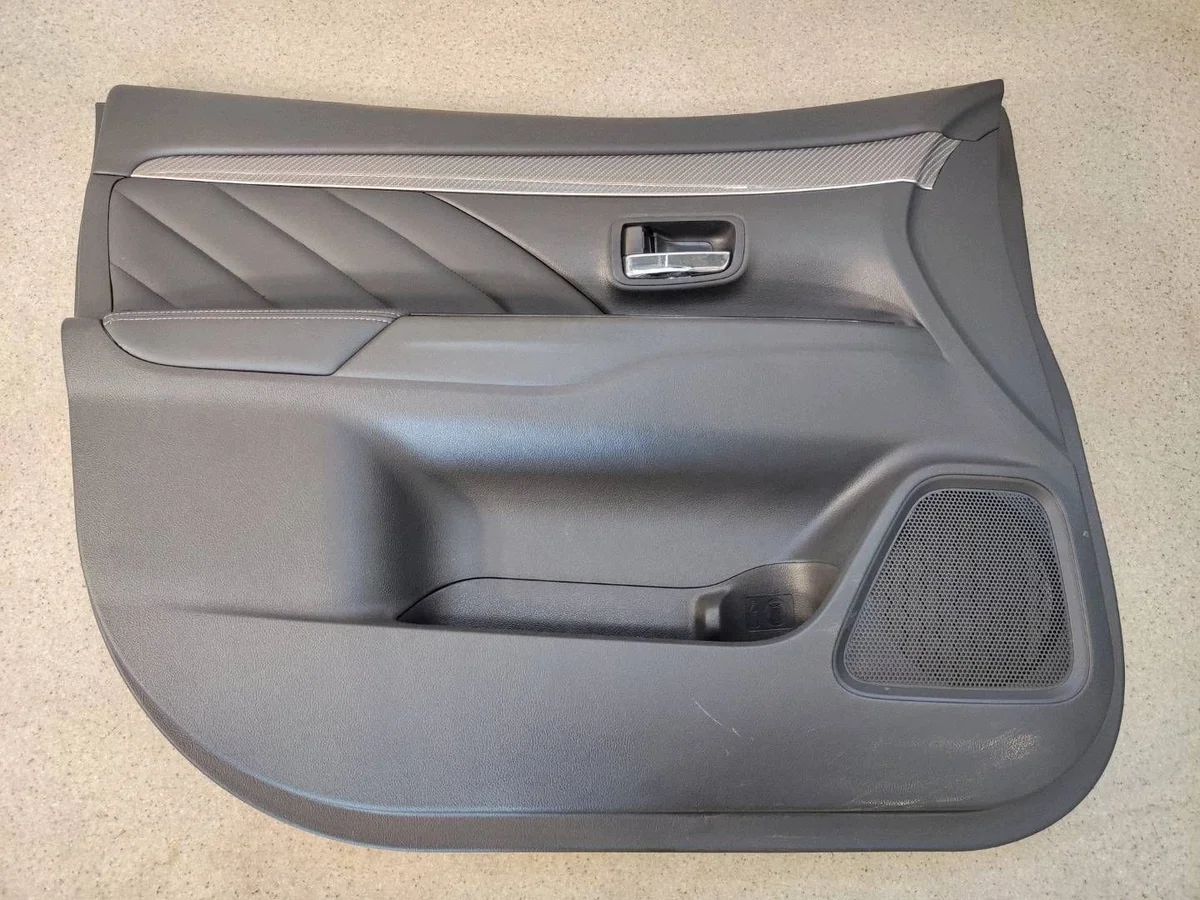 Buitendeksel deur links voor Mitsubishi Outlander III