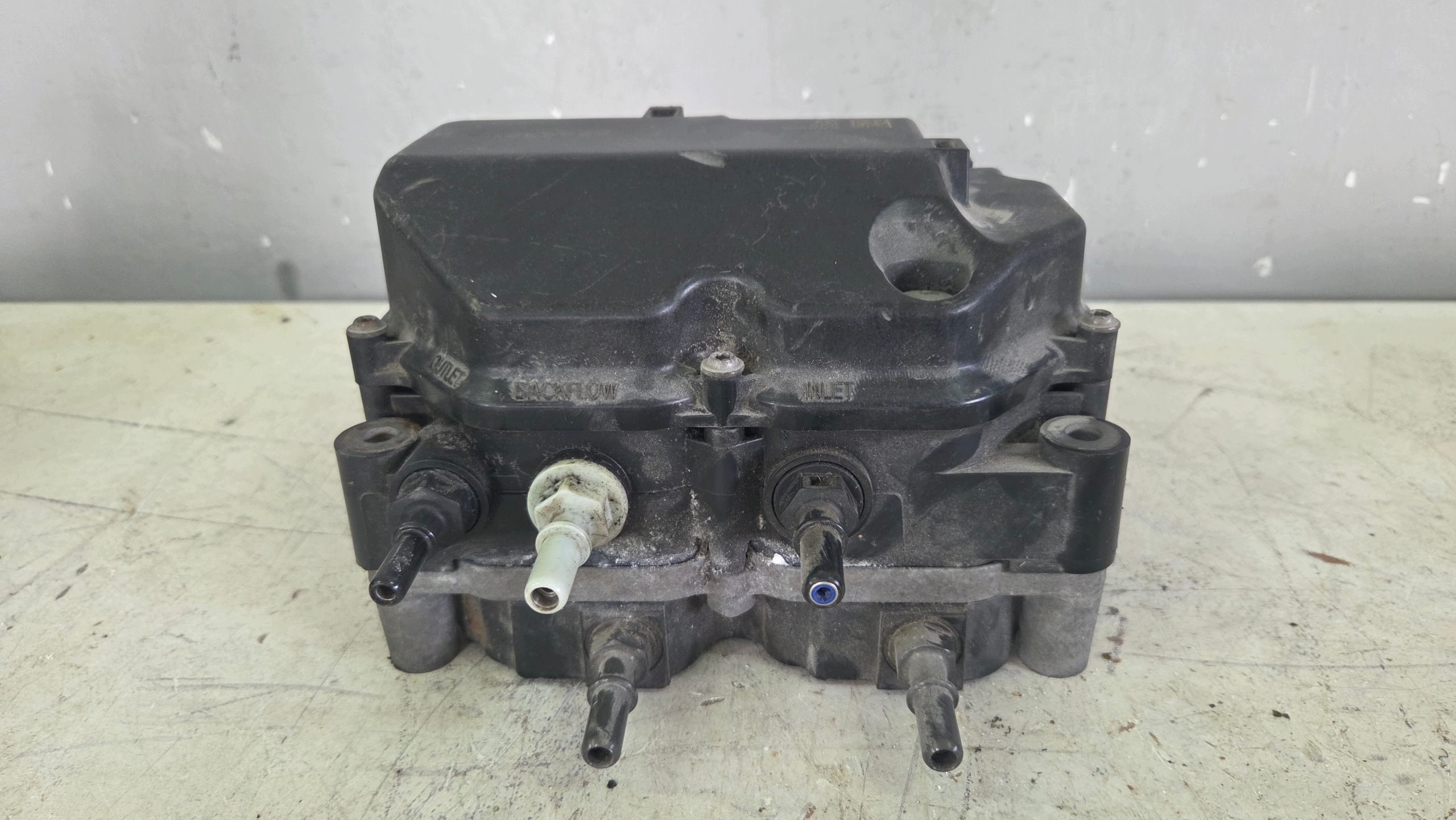 AdBlue-pump modul Iveco Stralis 5043818680 0444042031 image 2