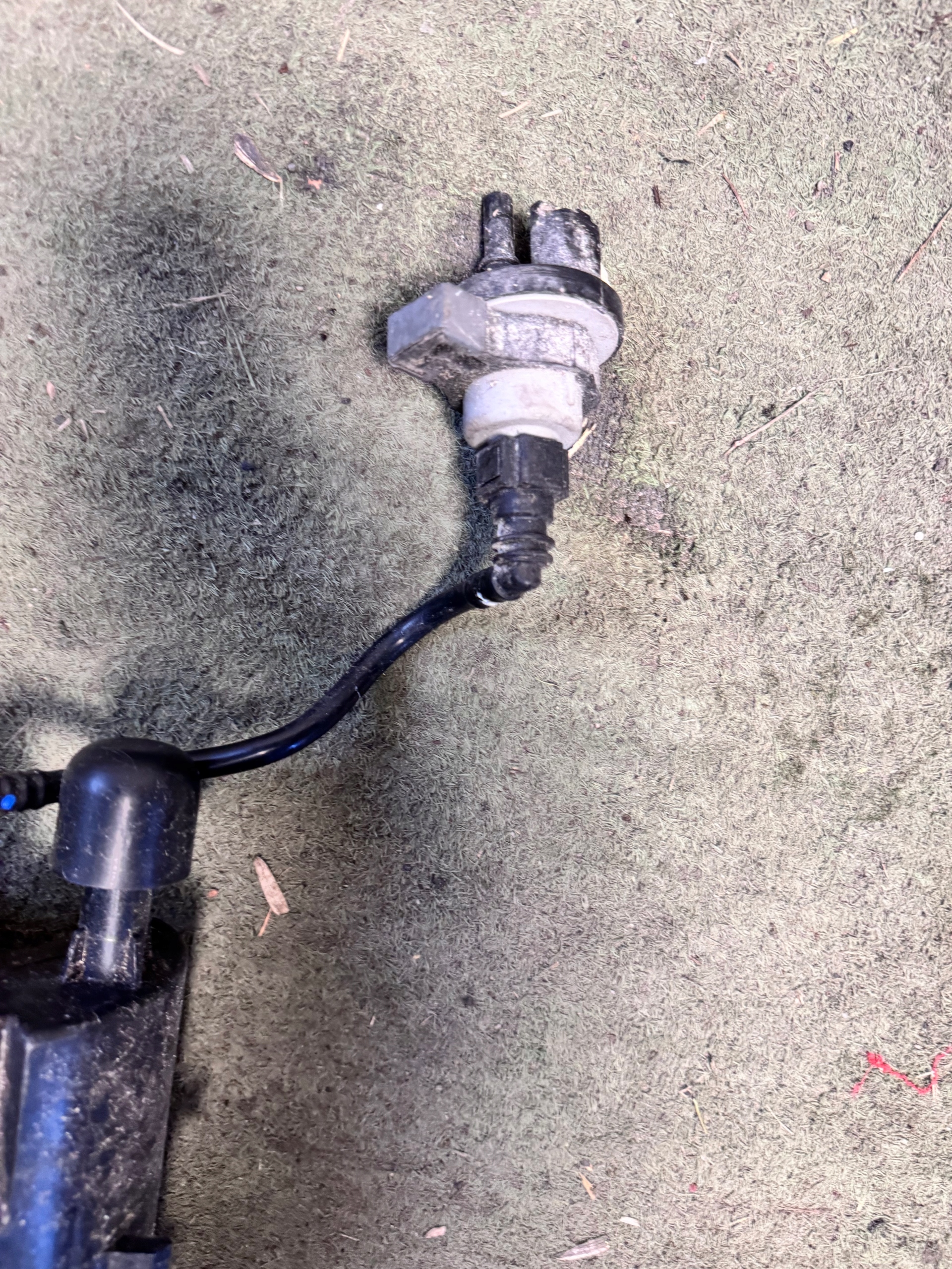 Renault OE 149508016R Aktivkohlefilter image 4