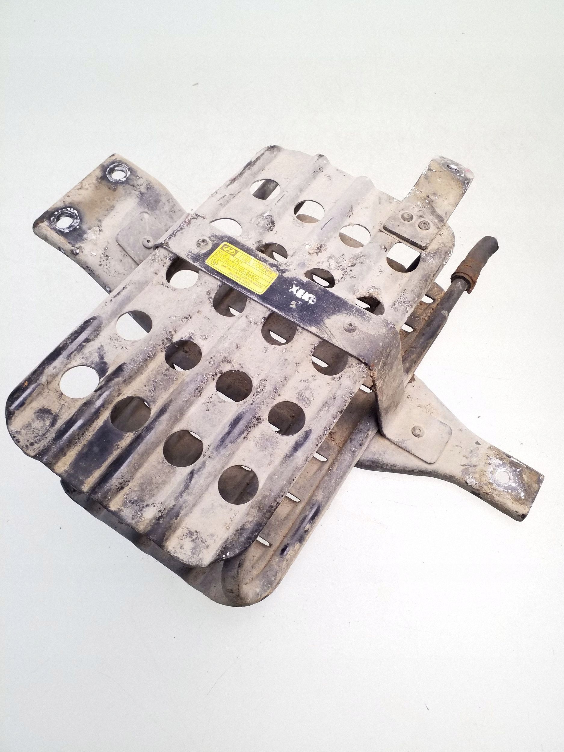 Hyundai Trajet 2003 Radiateur carburant 313603A900 image 2