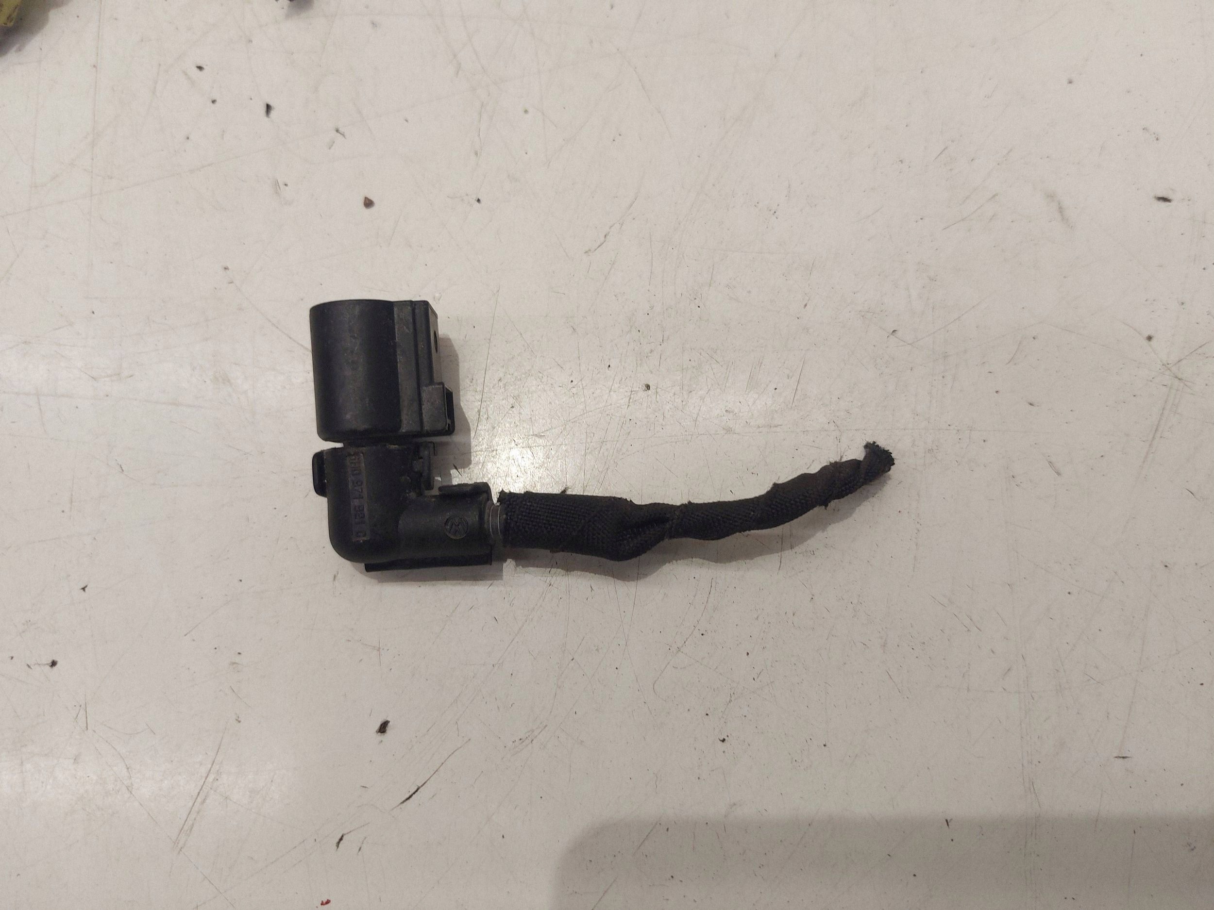 Volkswagen Golf IV Bränsletemperatursensor 2001 image 2