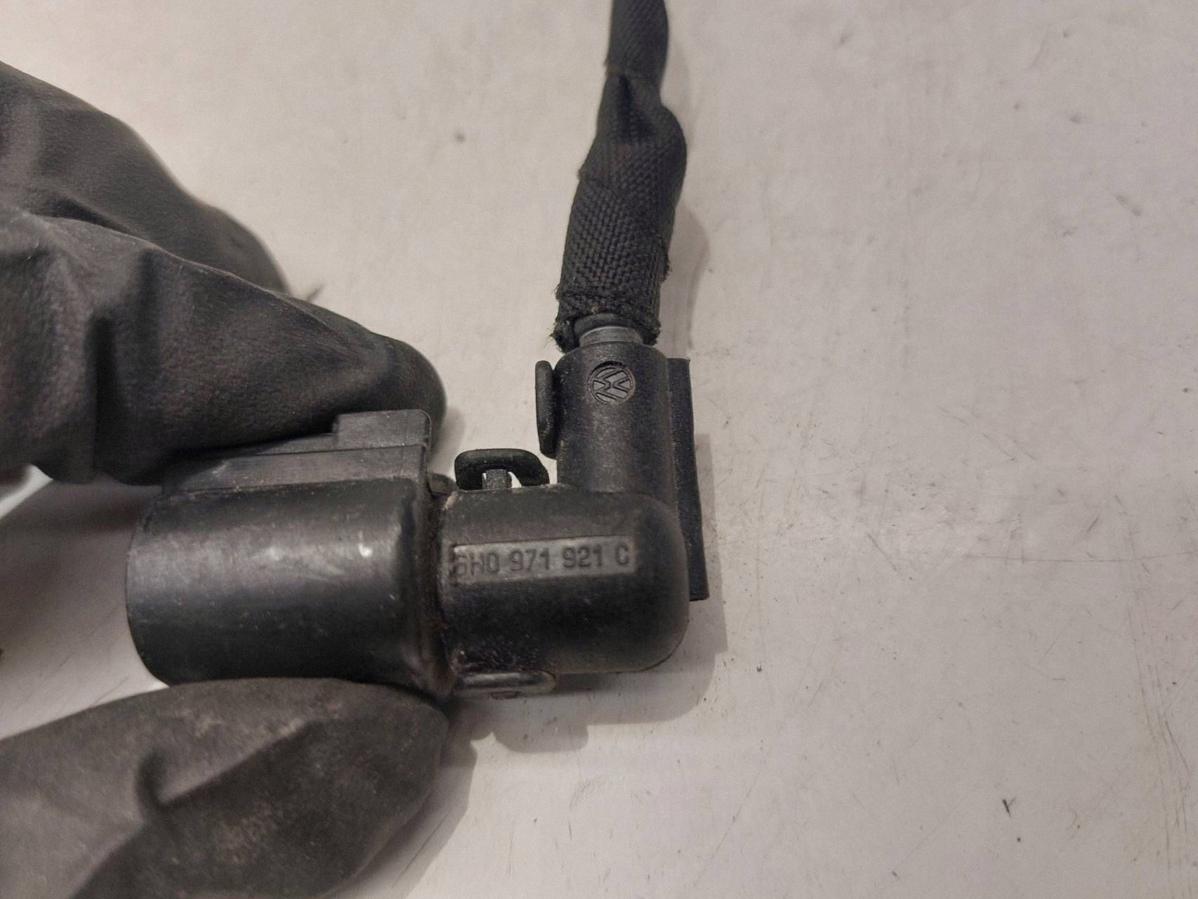 Volkswagen Golf IV Bränsletemperatursensor 2001 image 3
